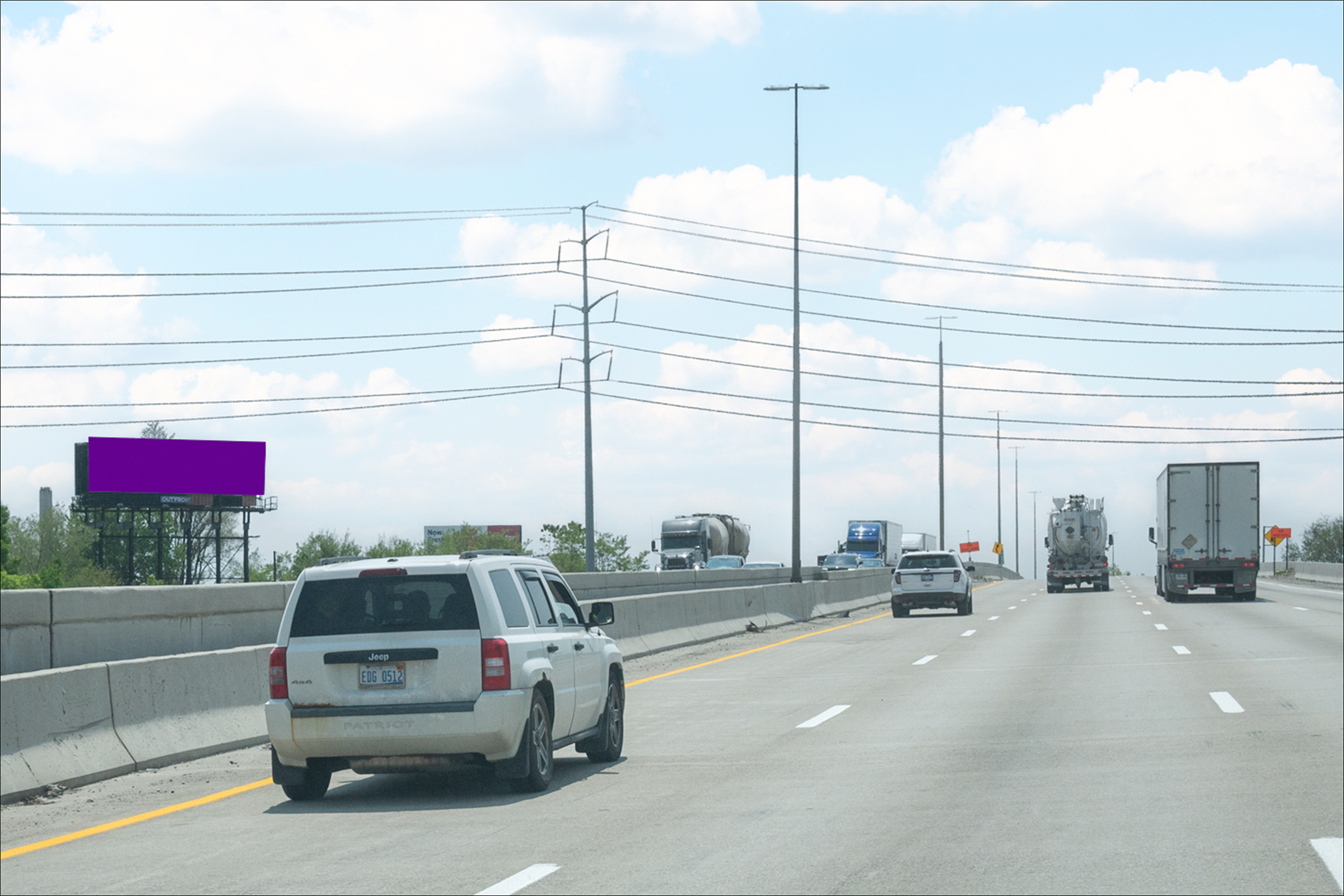 S. I-75 Fwy & Sire E/S