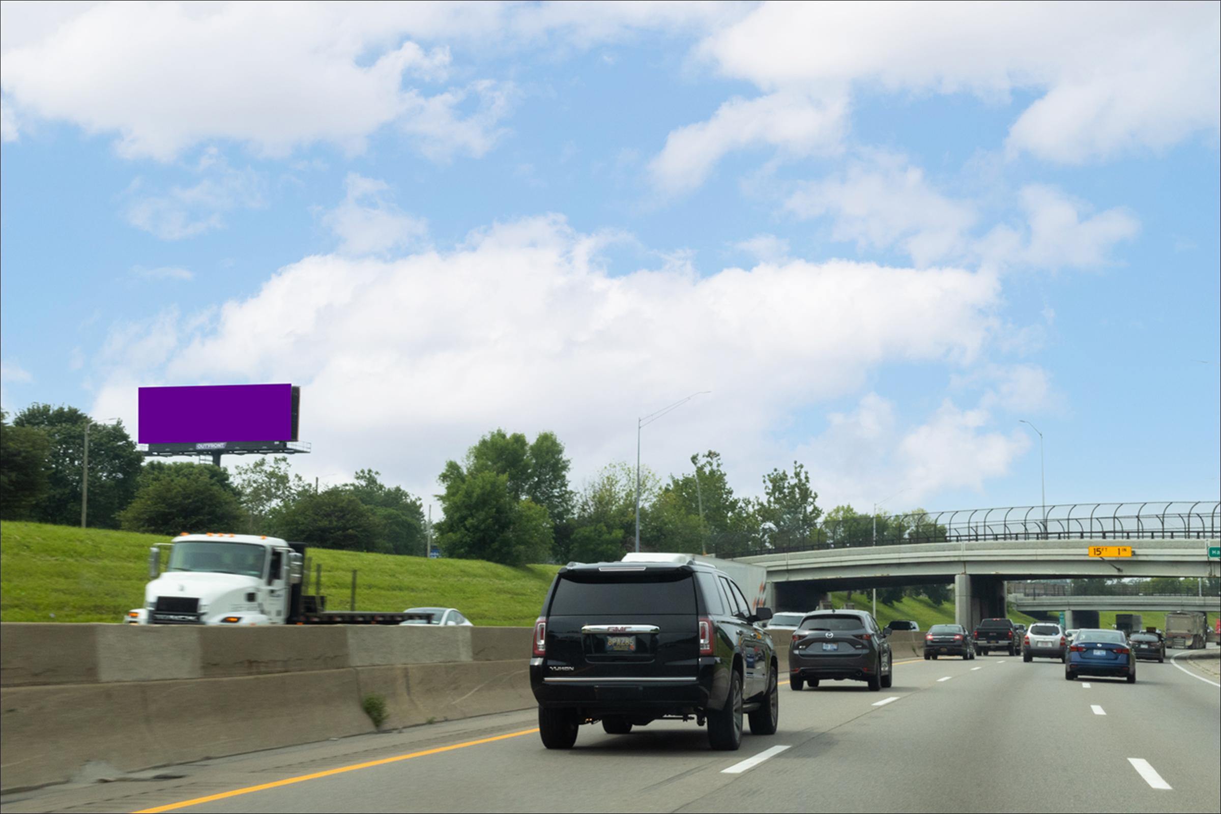 E. I-94 Fwy E/O Morang Ave S/S