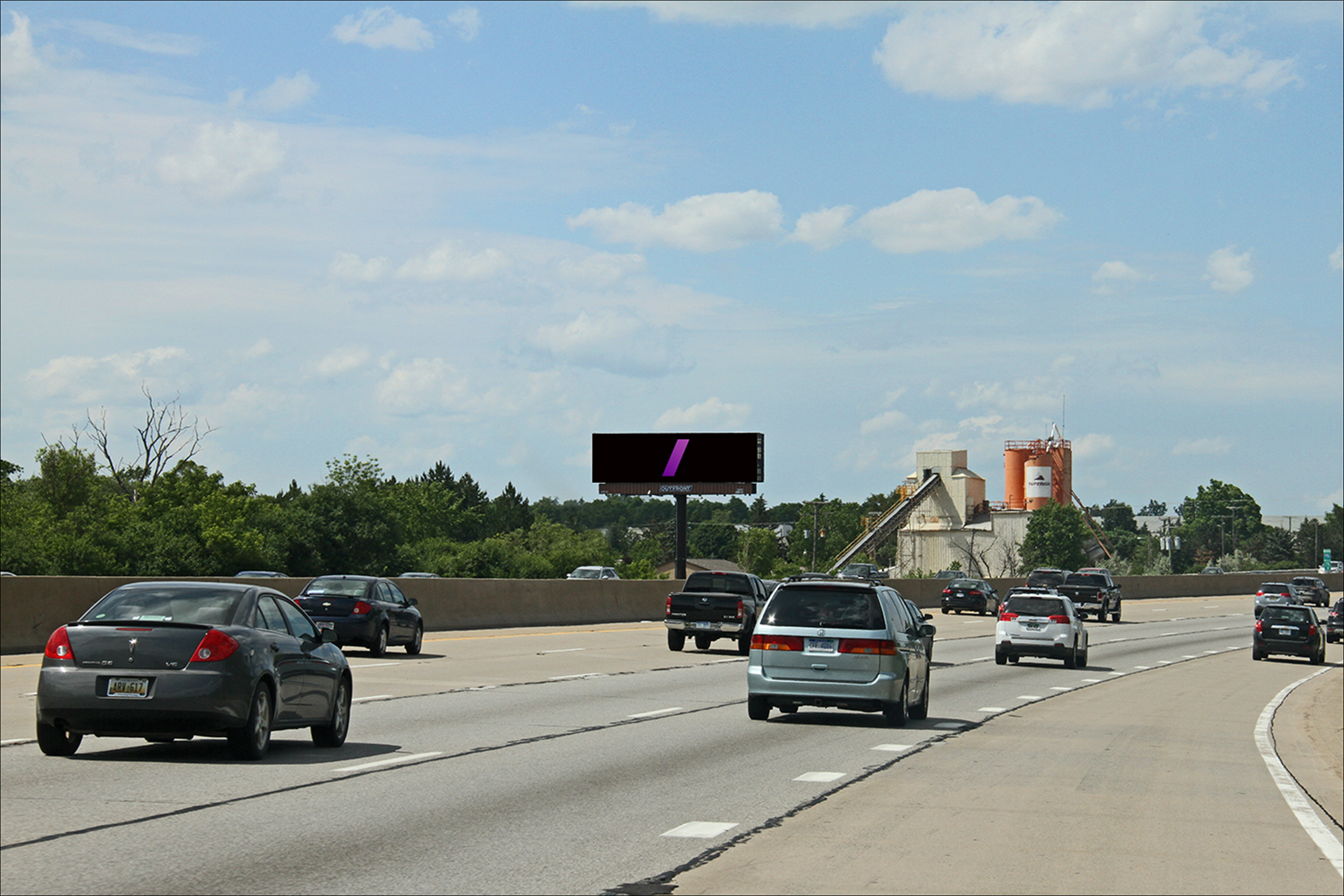 N. I-75 Fwy S/O Auburn Rd W/S