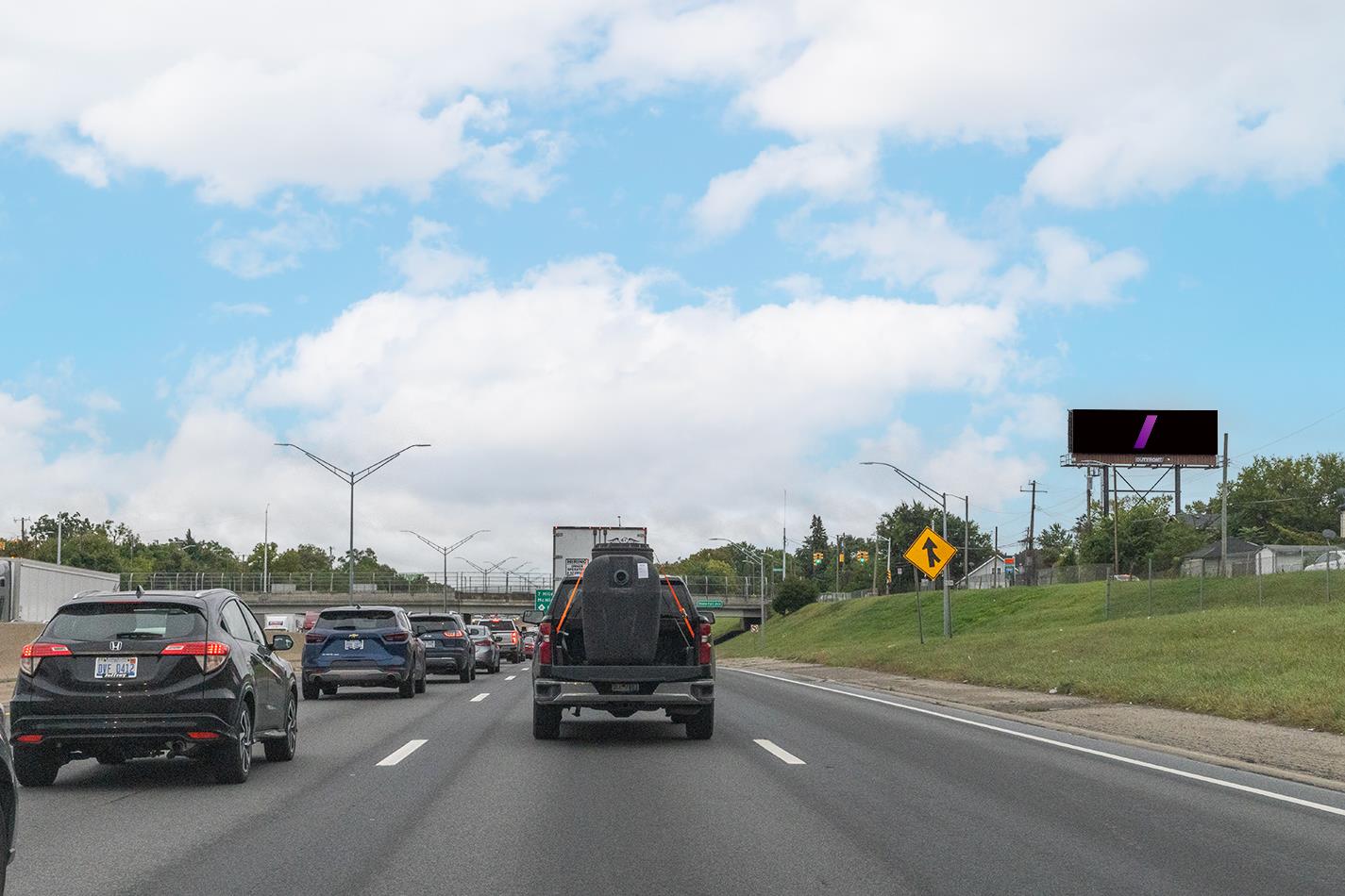 N. I-75 Fwy .5 mi S/O Eight Mile Rd W/S