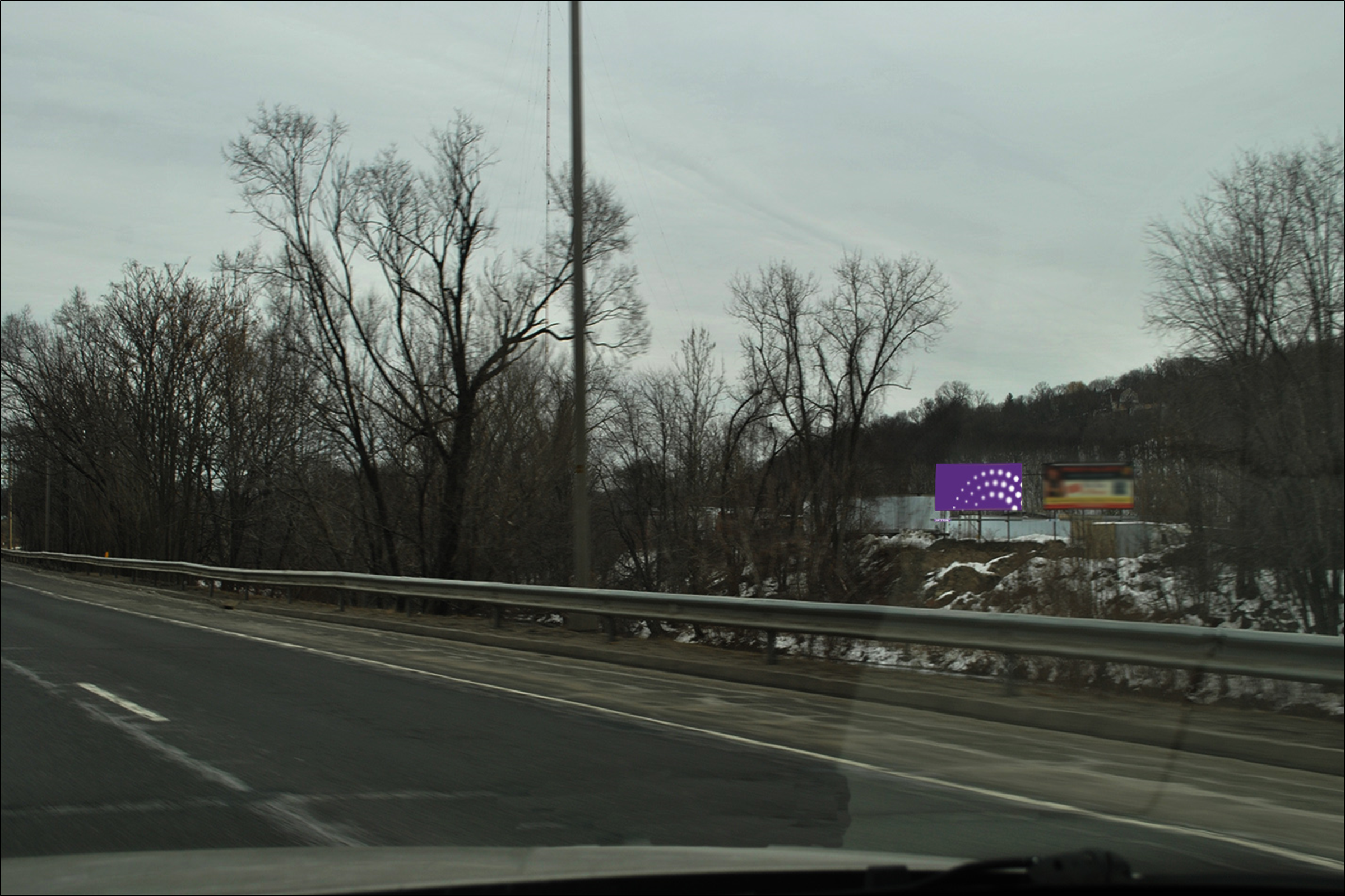 Rt 8 0.75 mi N/O I-84 E/S