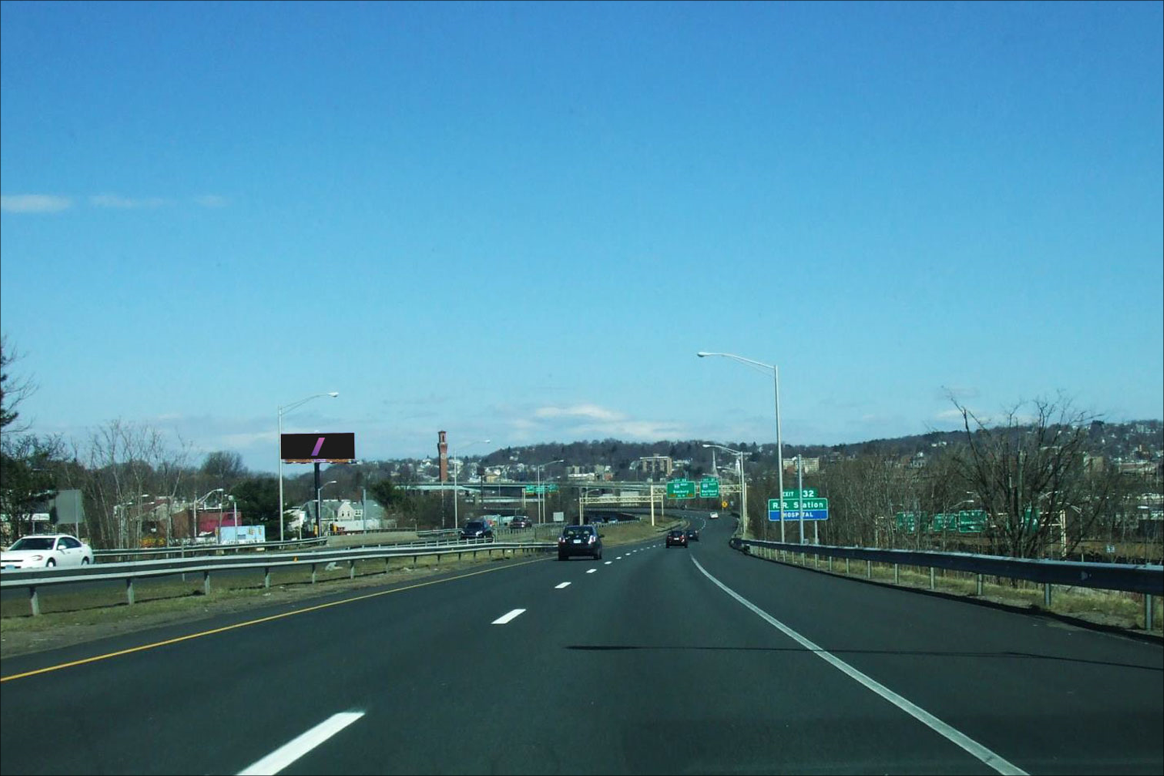 Rt 8 1500 ft S/O I-84 W/S