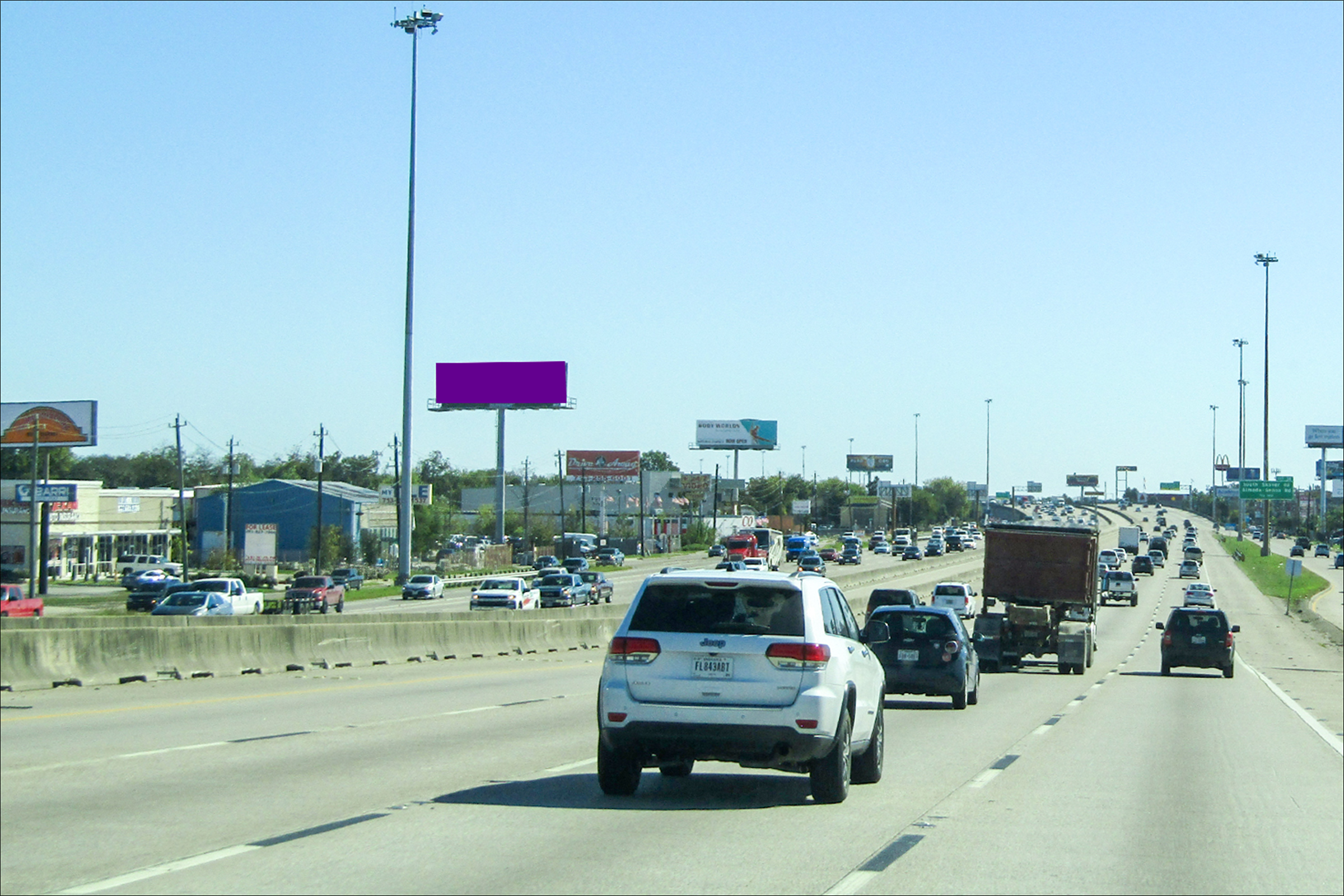 I-45S .75 mi S/O College E/S