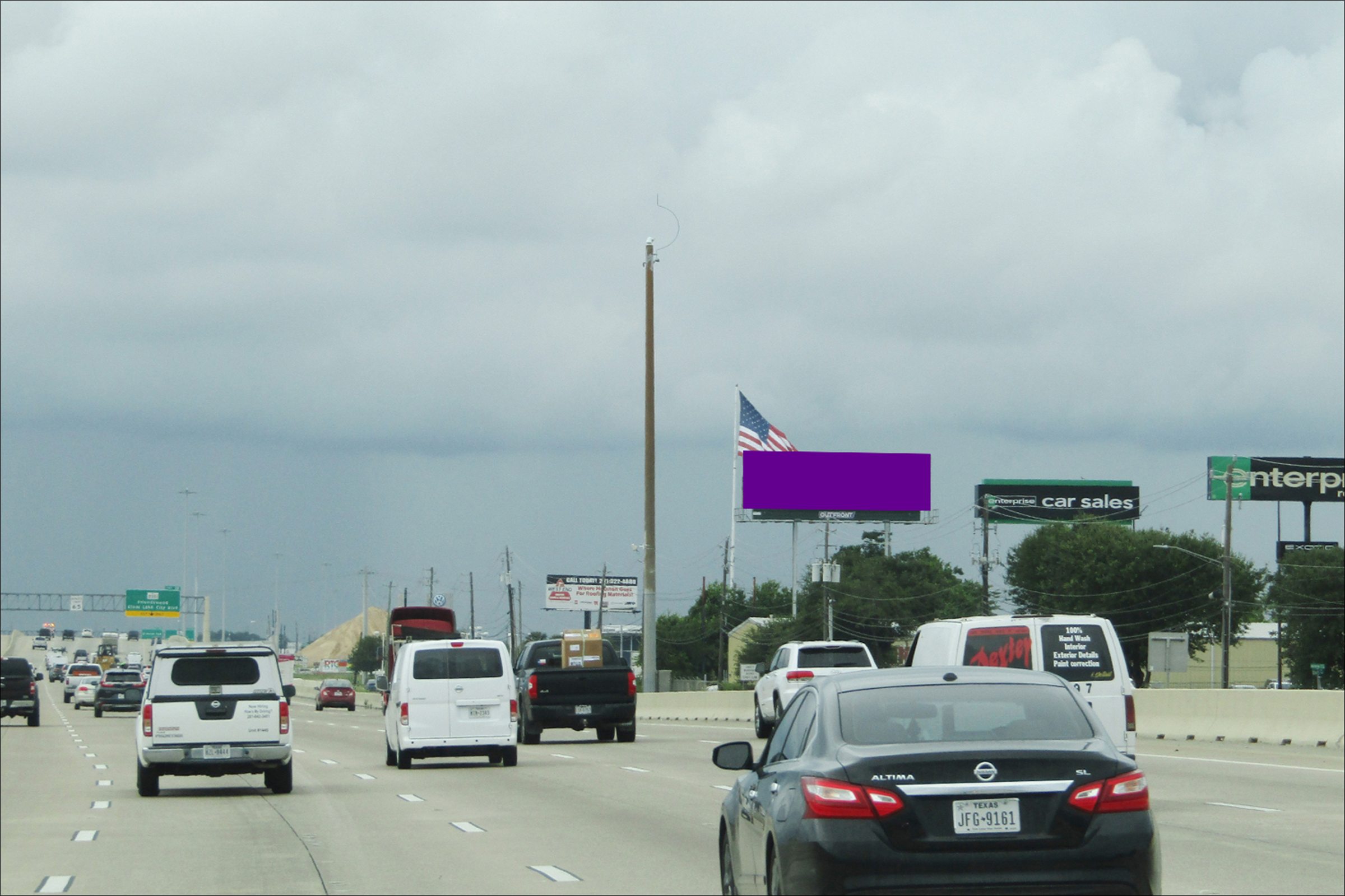 I-45S & Dixie Farm Rd W/S