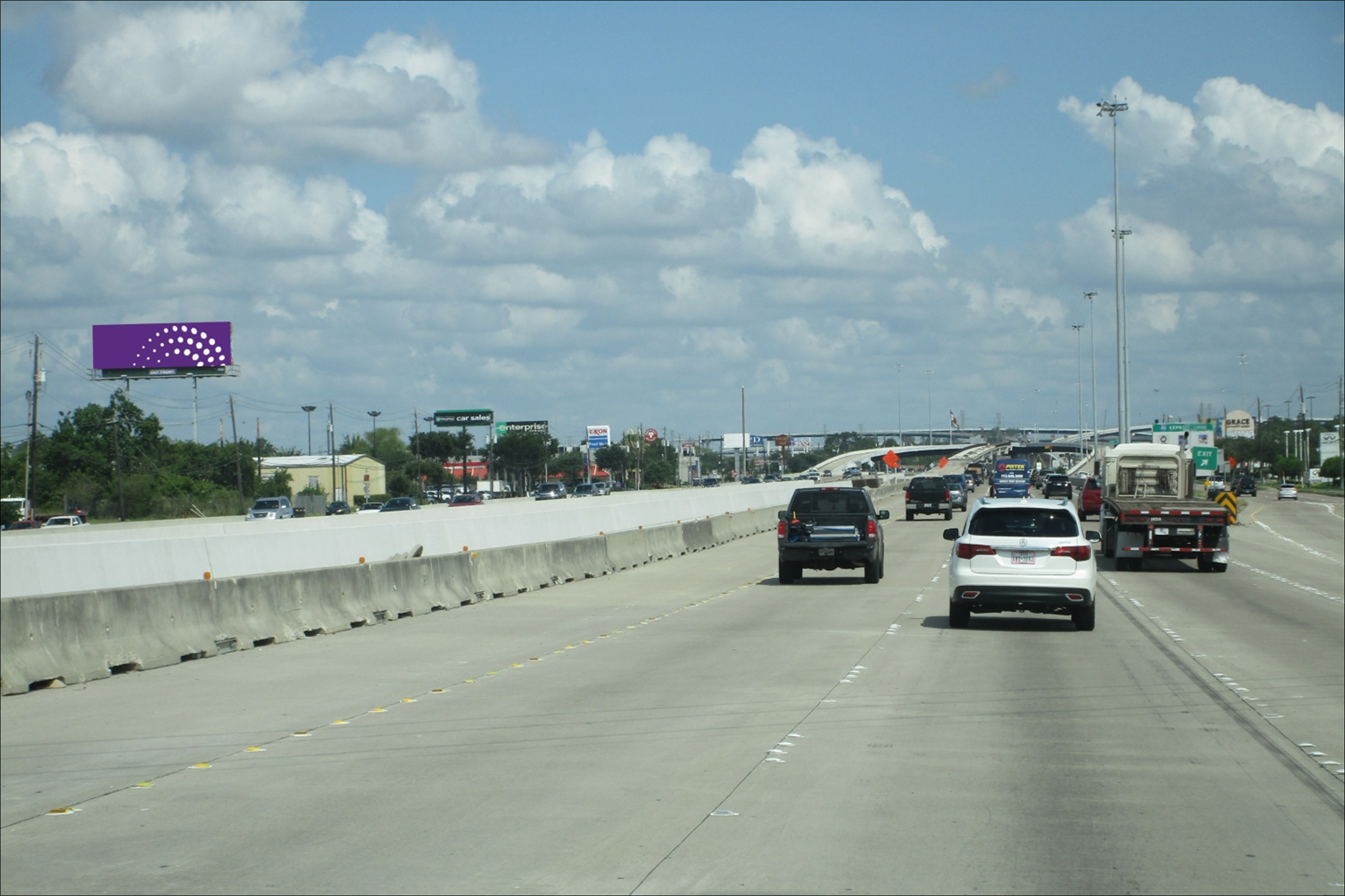 I-45S & Dixie Farm Rd W/S