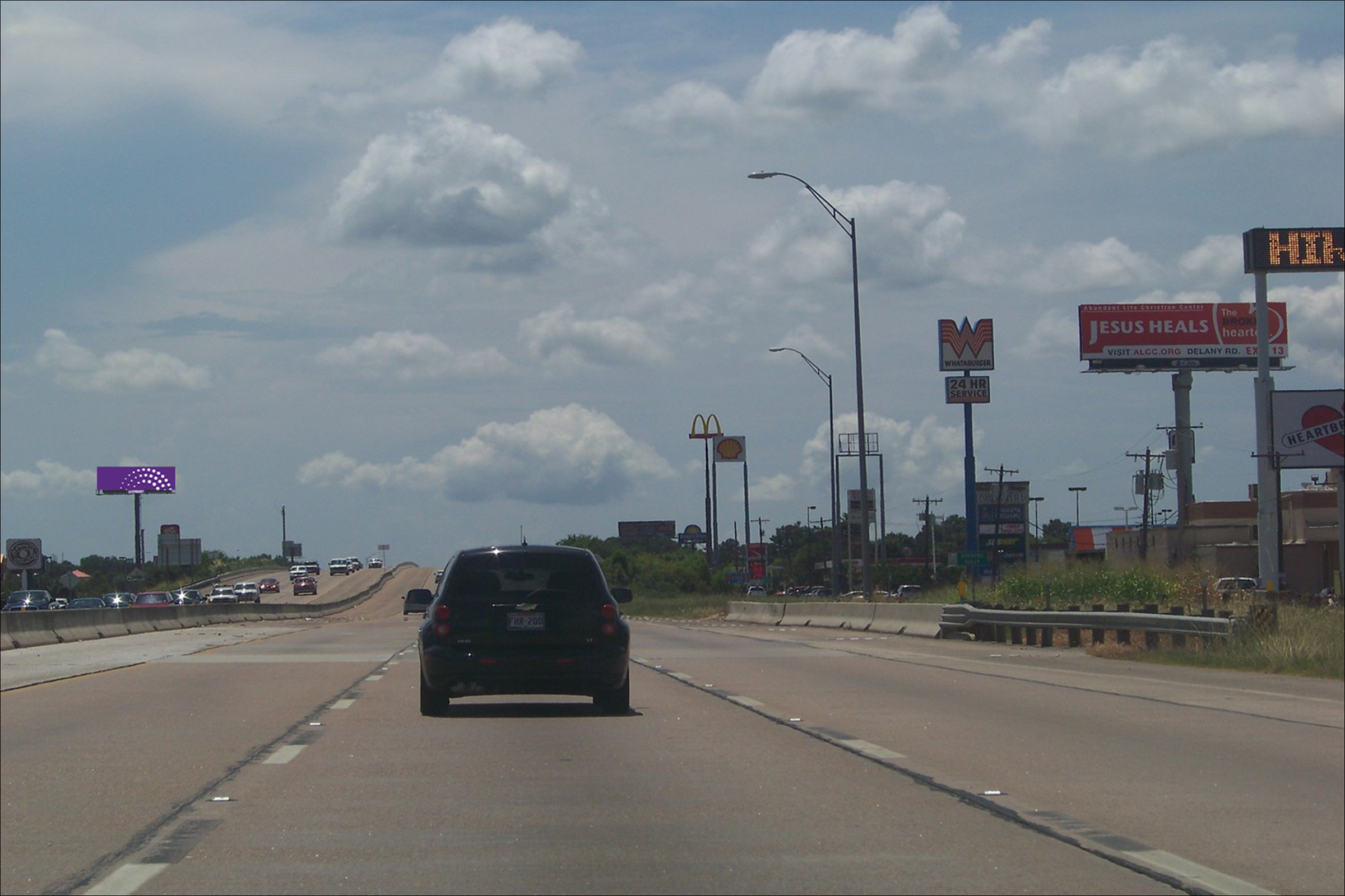 I-45S .10 mi S/O Fm 517 E/S
