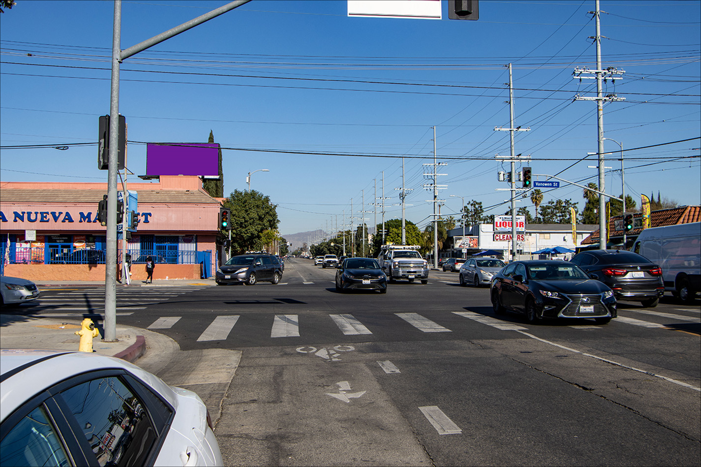 Glenoaks & Pierce Nw (TP)