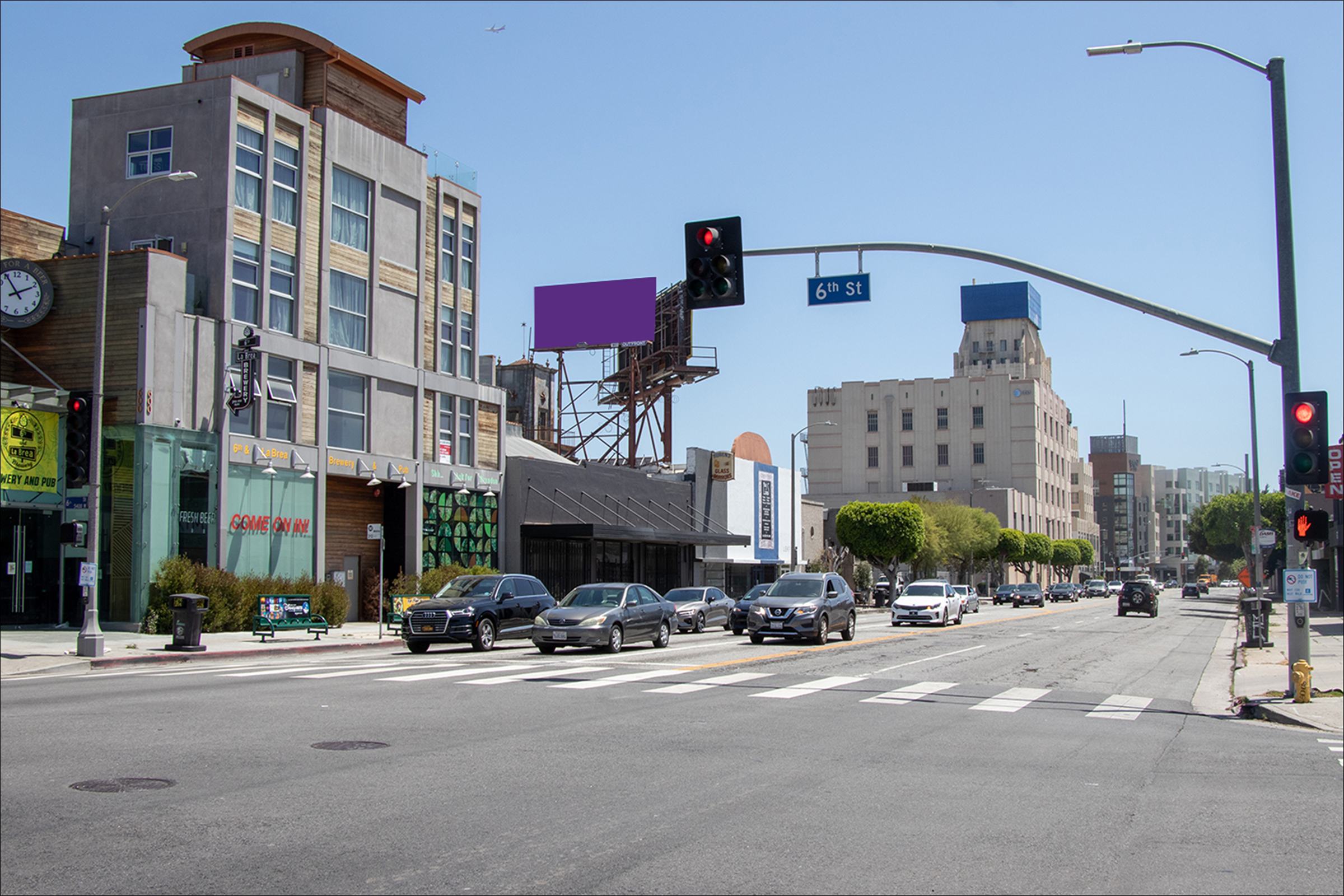 La Brea E/L N Wilshire (TP)
