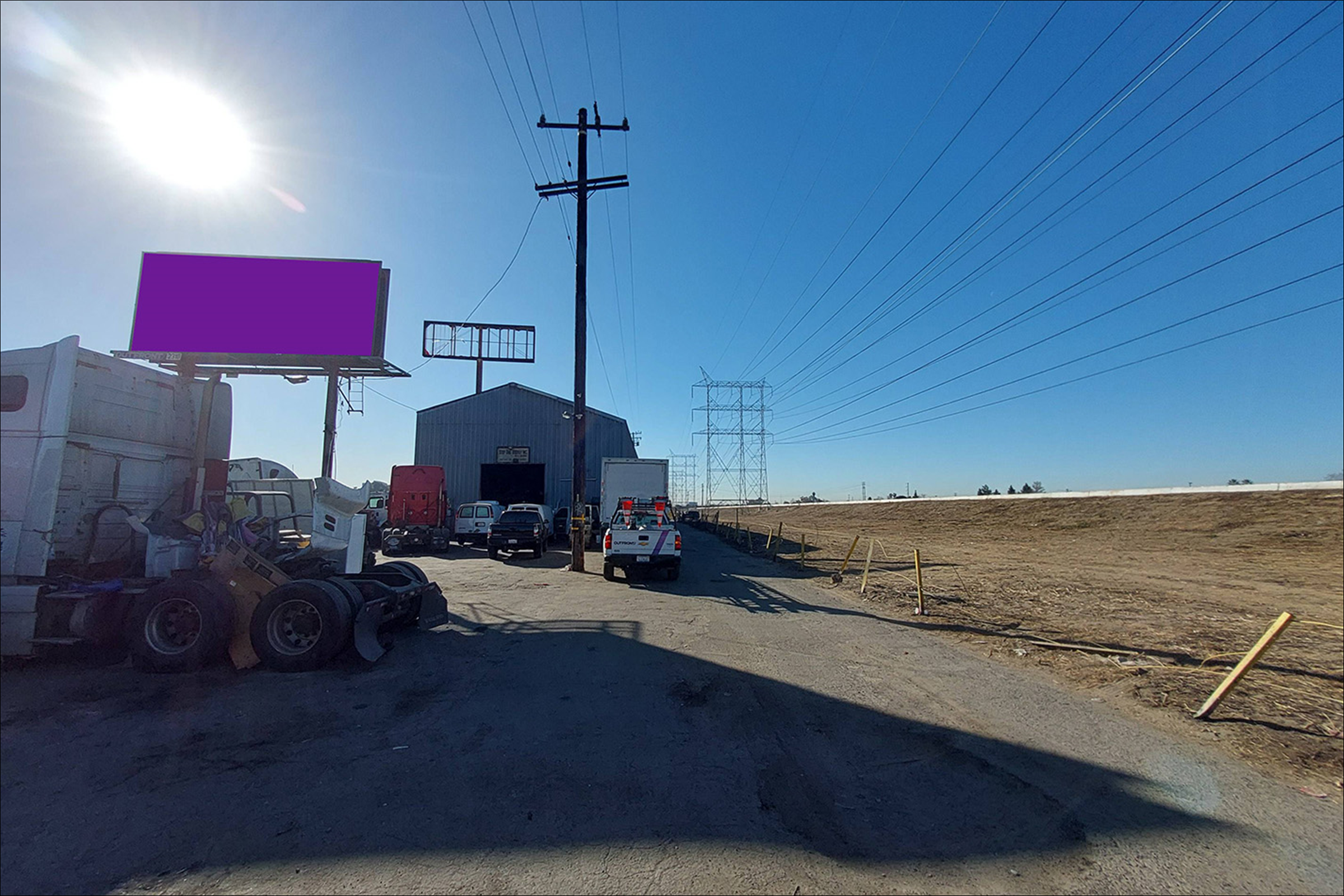Long Beach Fwy W/L 240 S Gage (TP)