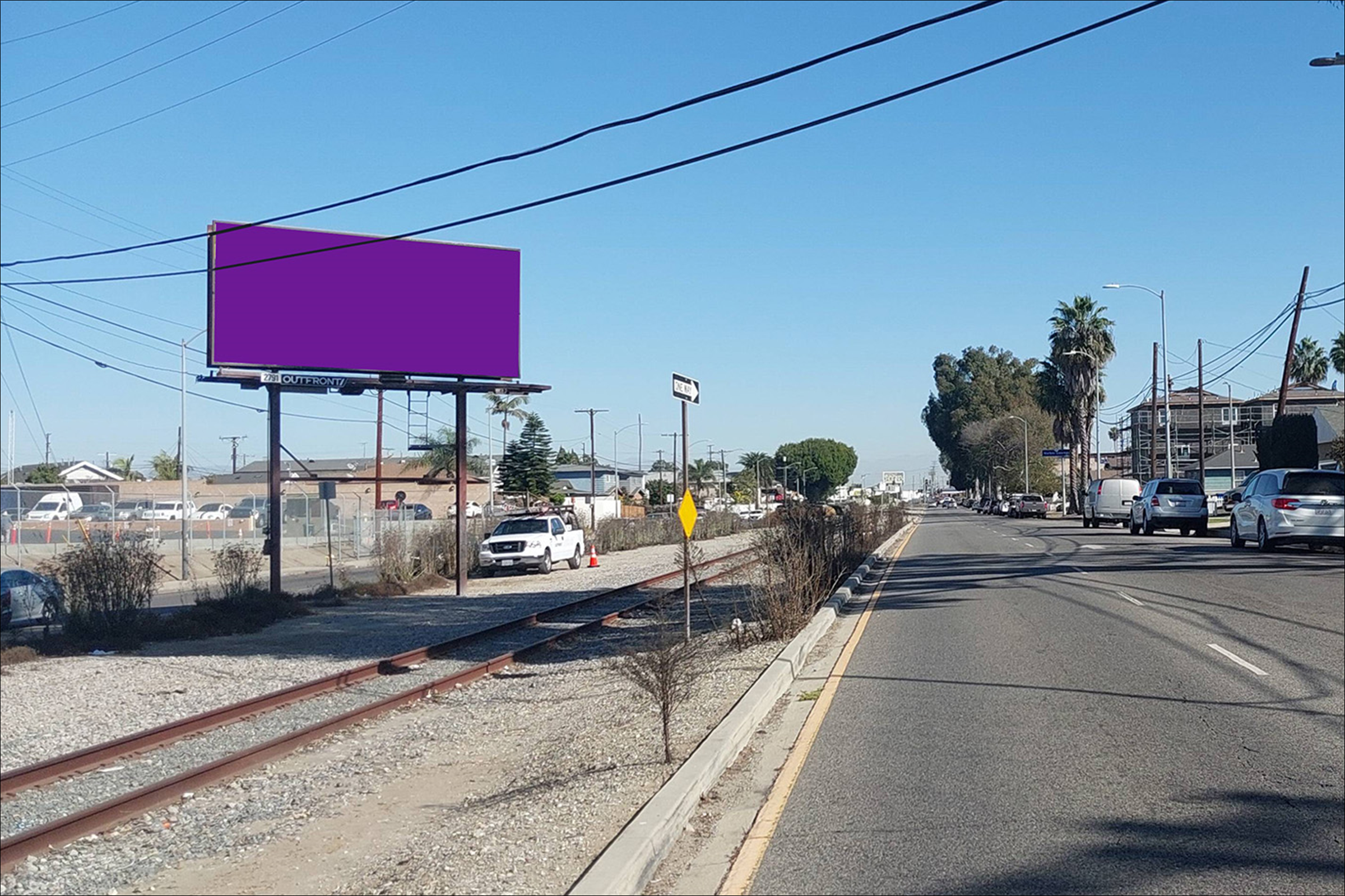 Torrance Blvd Opp Hobart (TP)