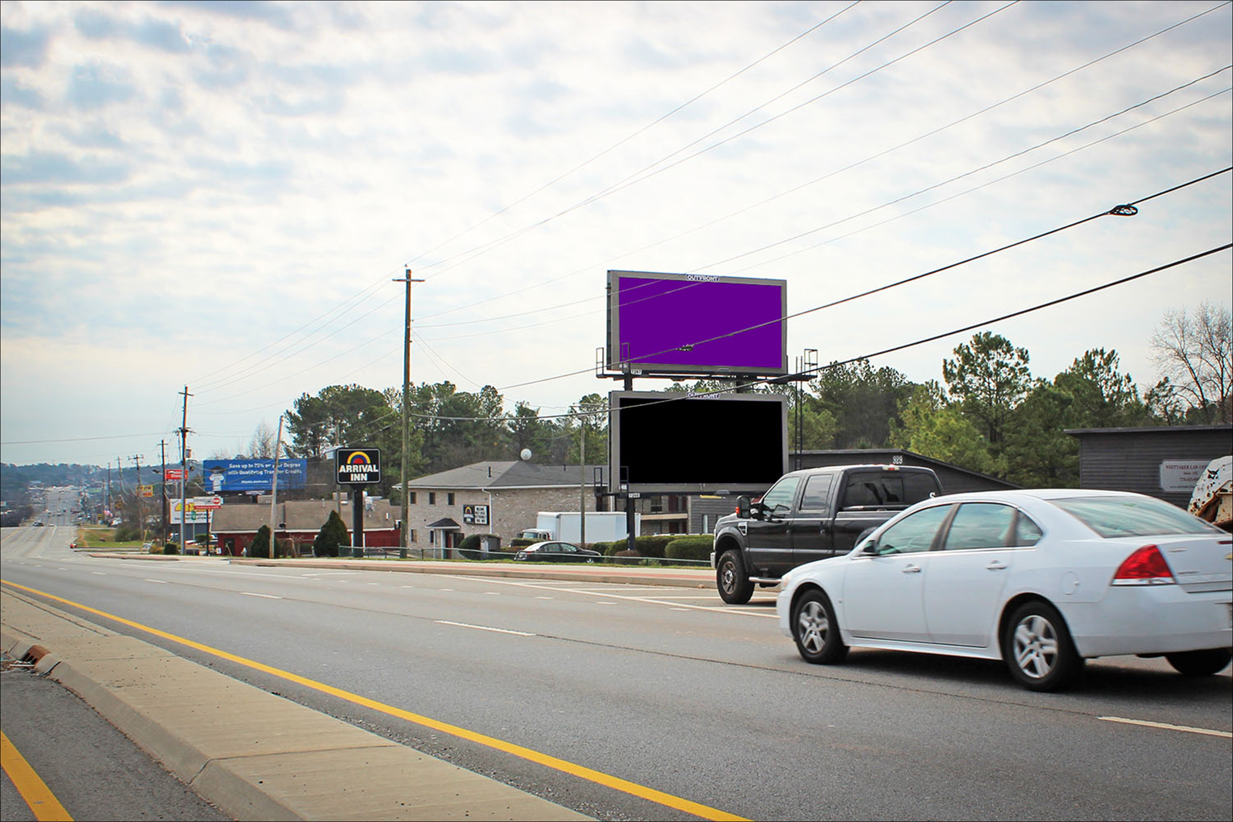N Cobb Pkwy S/O Canton Rd W/S