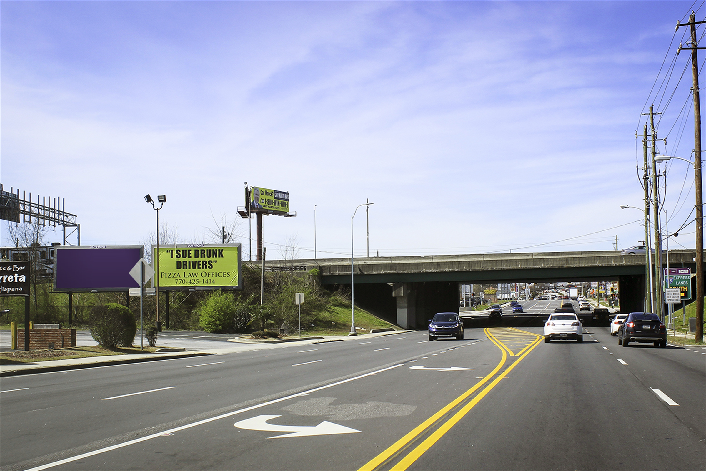 Roswell St W/O Woolco Dr S/S