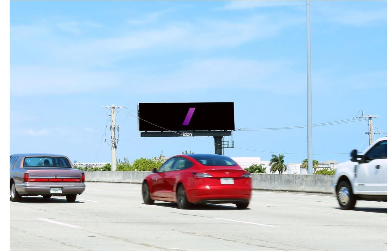 E/S US-1 250 ft N/O I-595