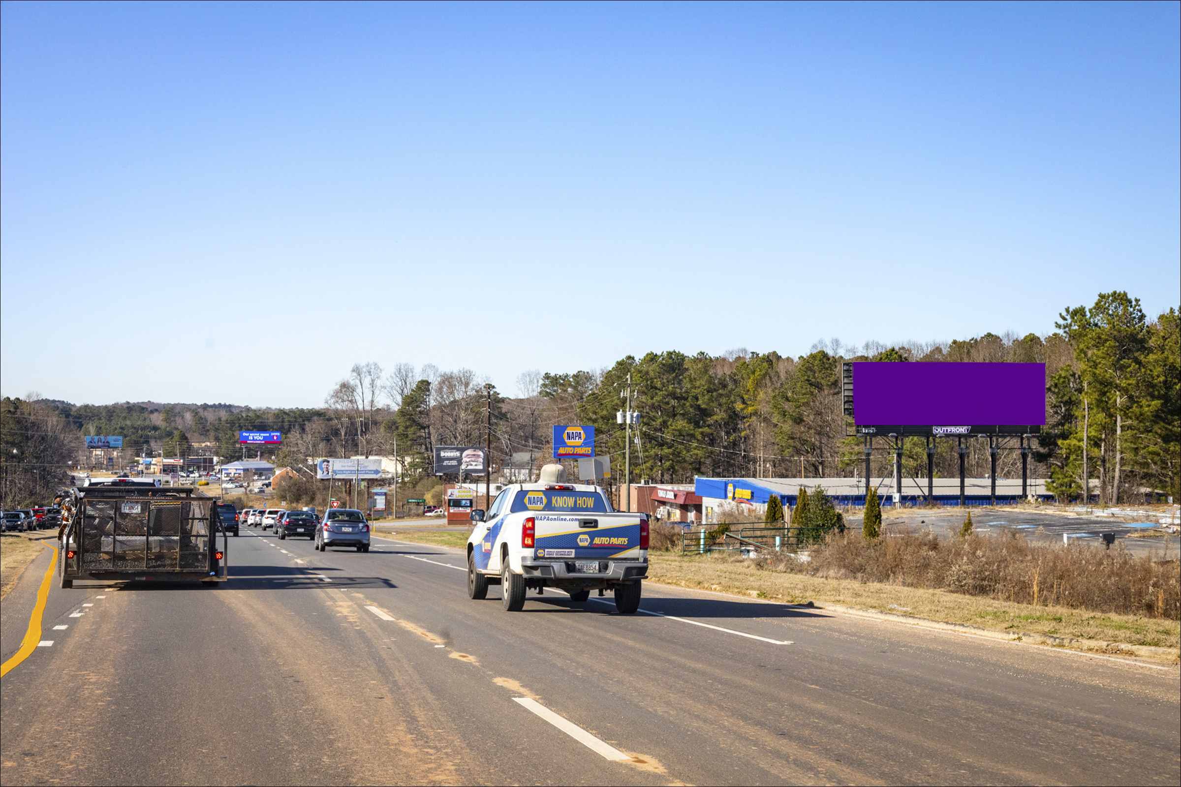 N Cobb Pkwy 0.56 mi N/O McCollum Pkwy E/S