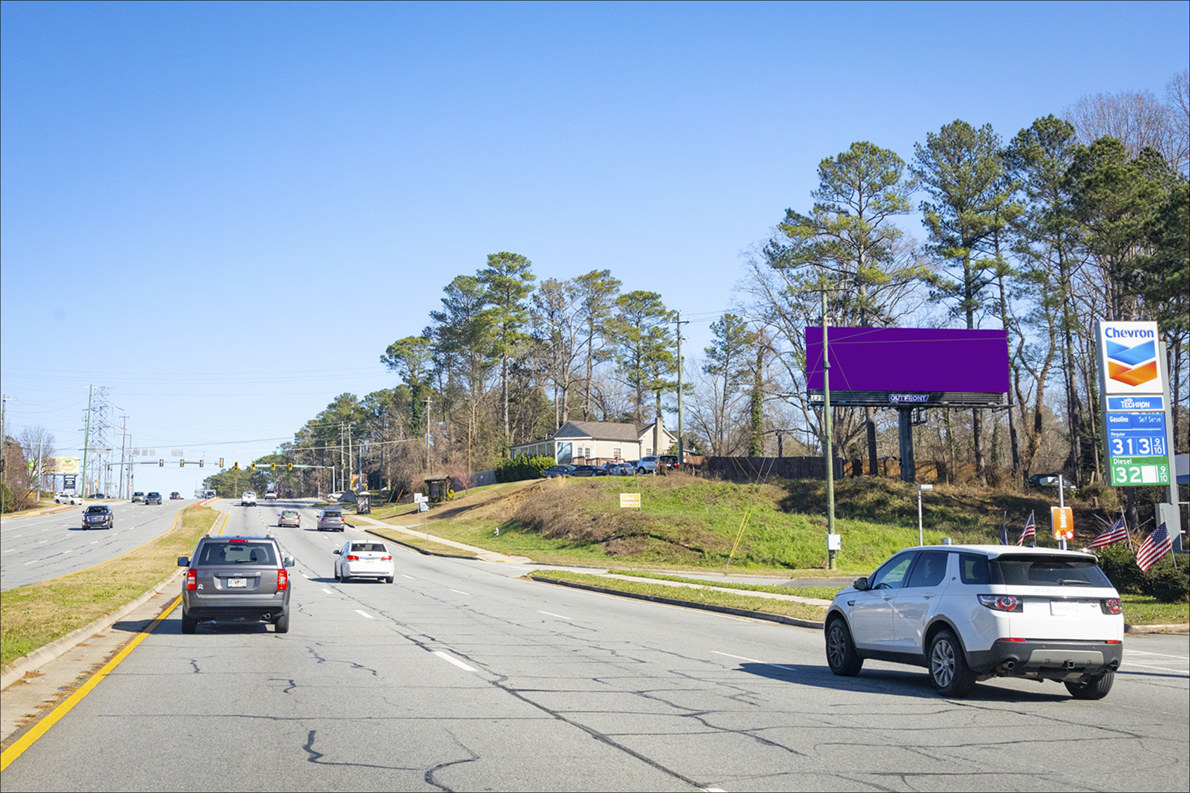 Roswell Rd(GA-120) 700 ft E/O N Marietta Pkwy S/S
