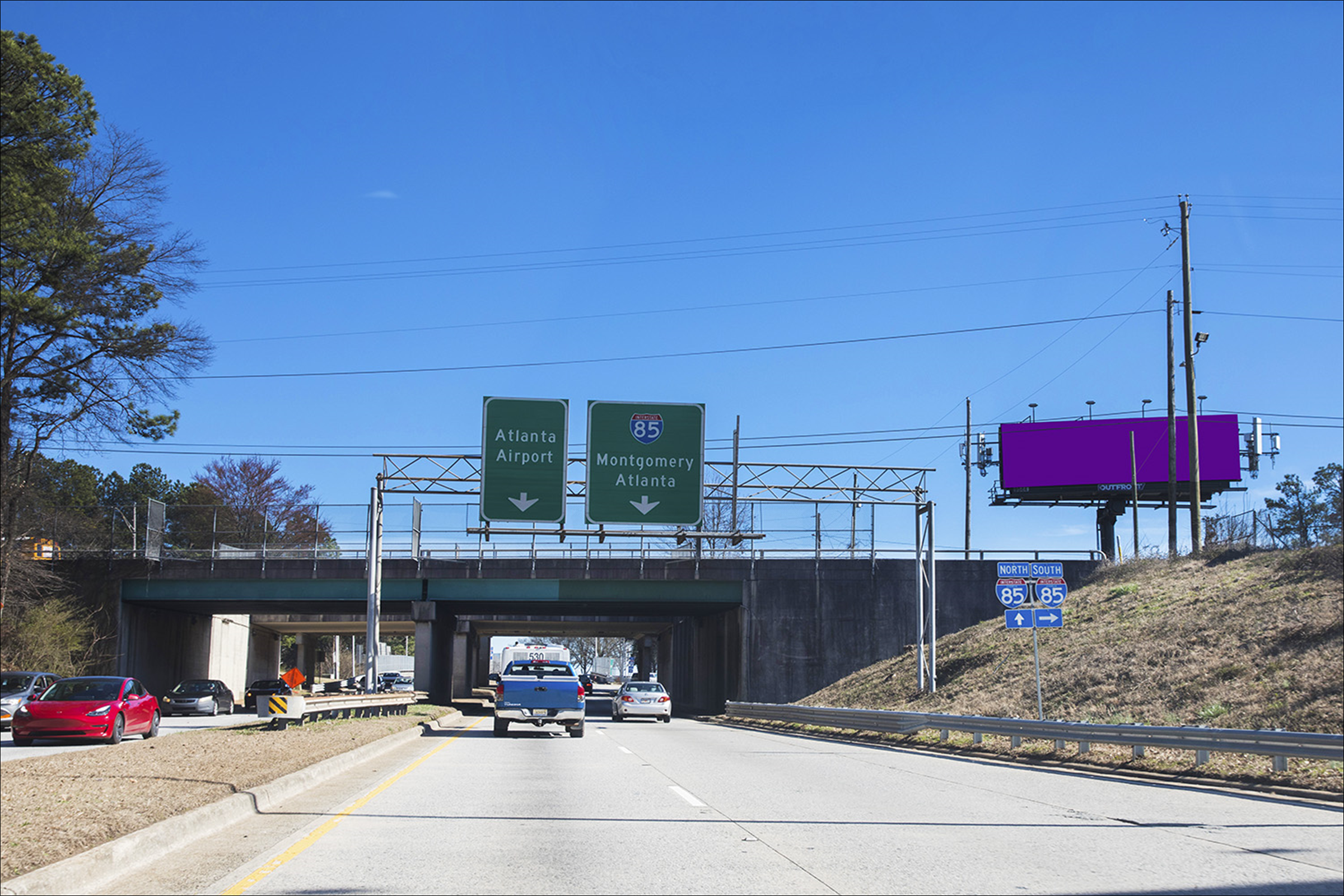 Camp Creek Pkwy 500 ft W/O I-85S S/S