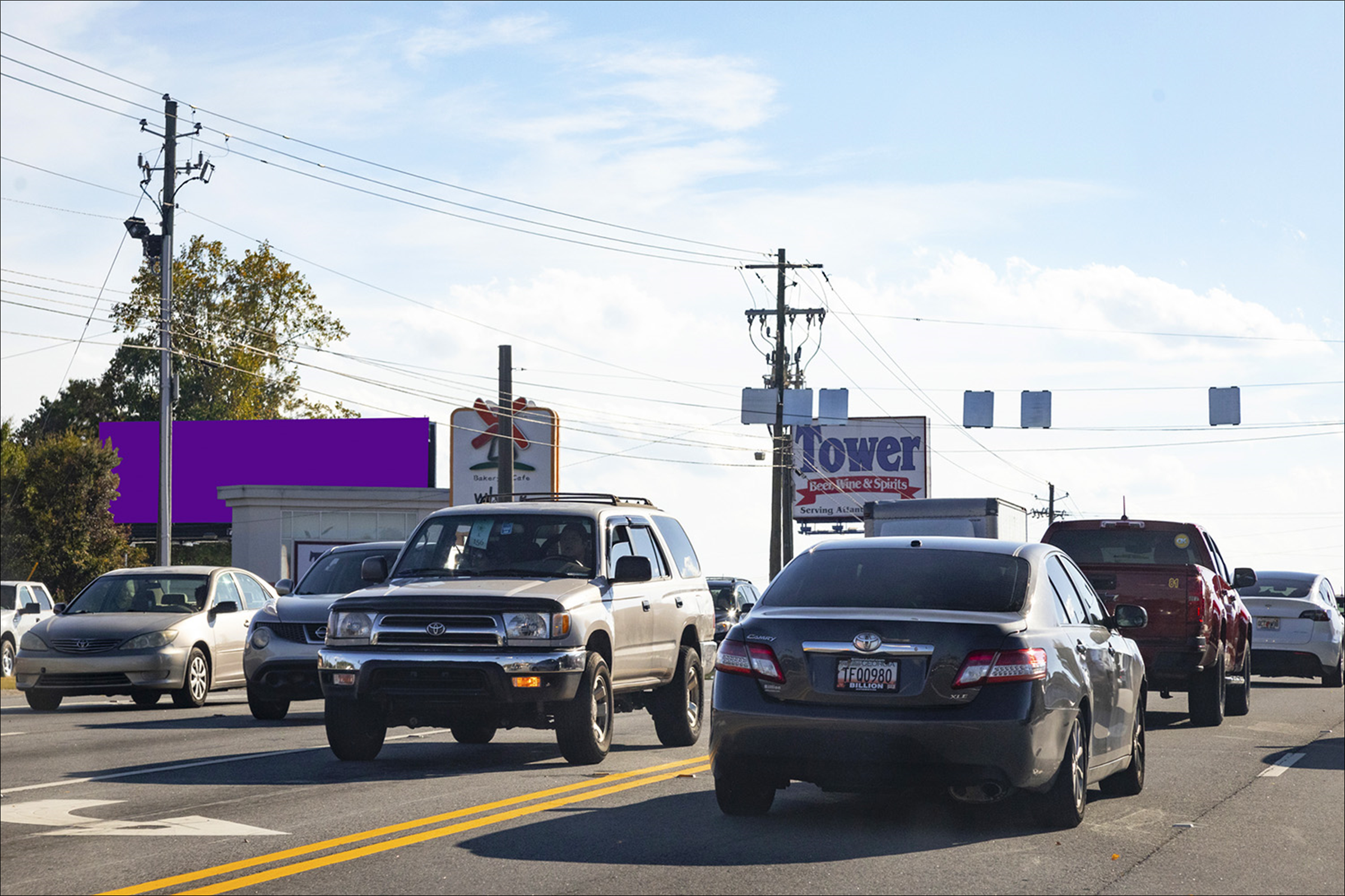 Buford Hwy 425 ft S/O Oakcliff Rd E/S