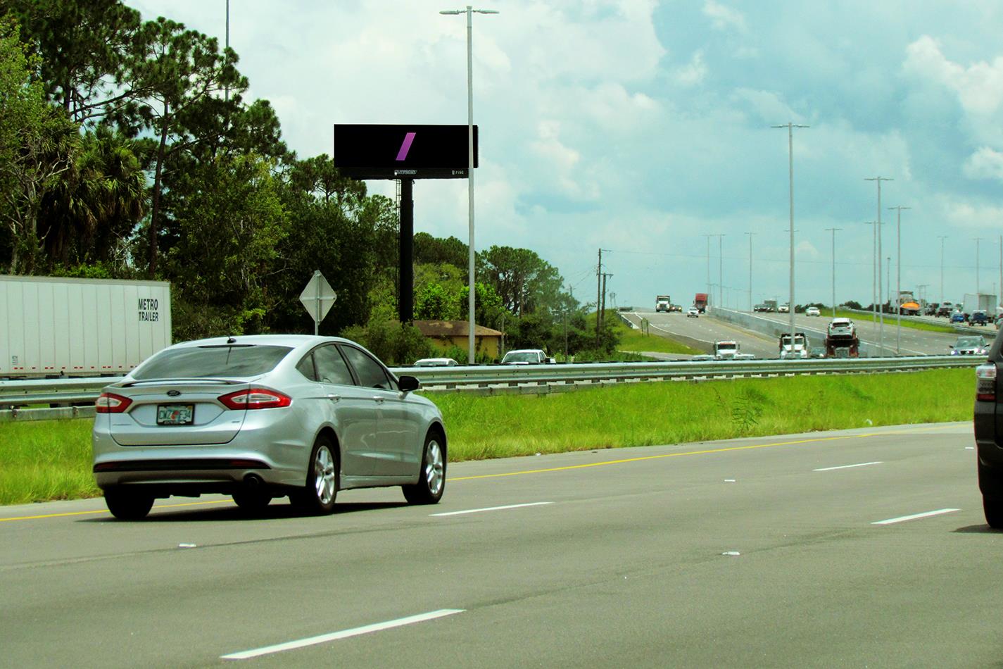 I-95, .30 mi N/O International Speedway Blvd; E/S