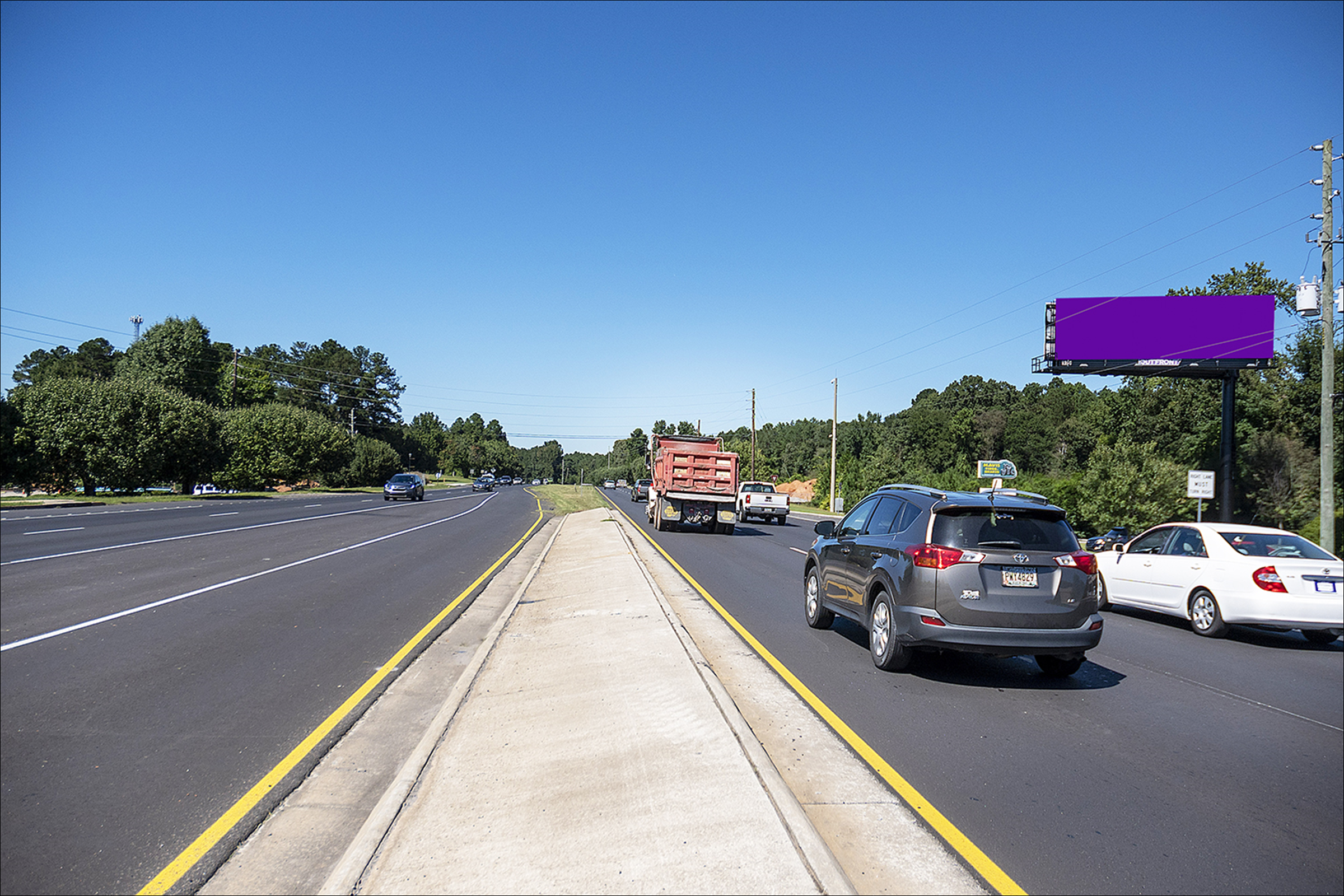 Tara Blvd 0.31 mi N/O McDonough Rd E/S