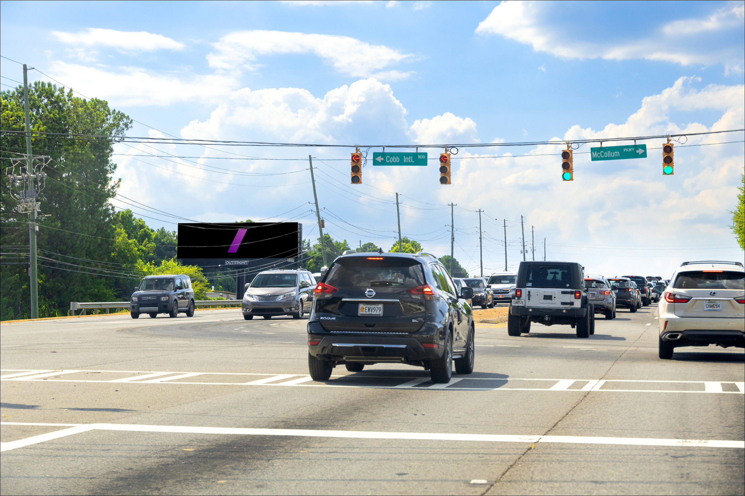 N Cobb Pkwy 0.1 mi N/O McCollum Pkwy W/S