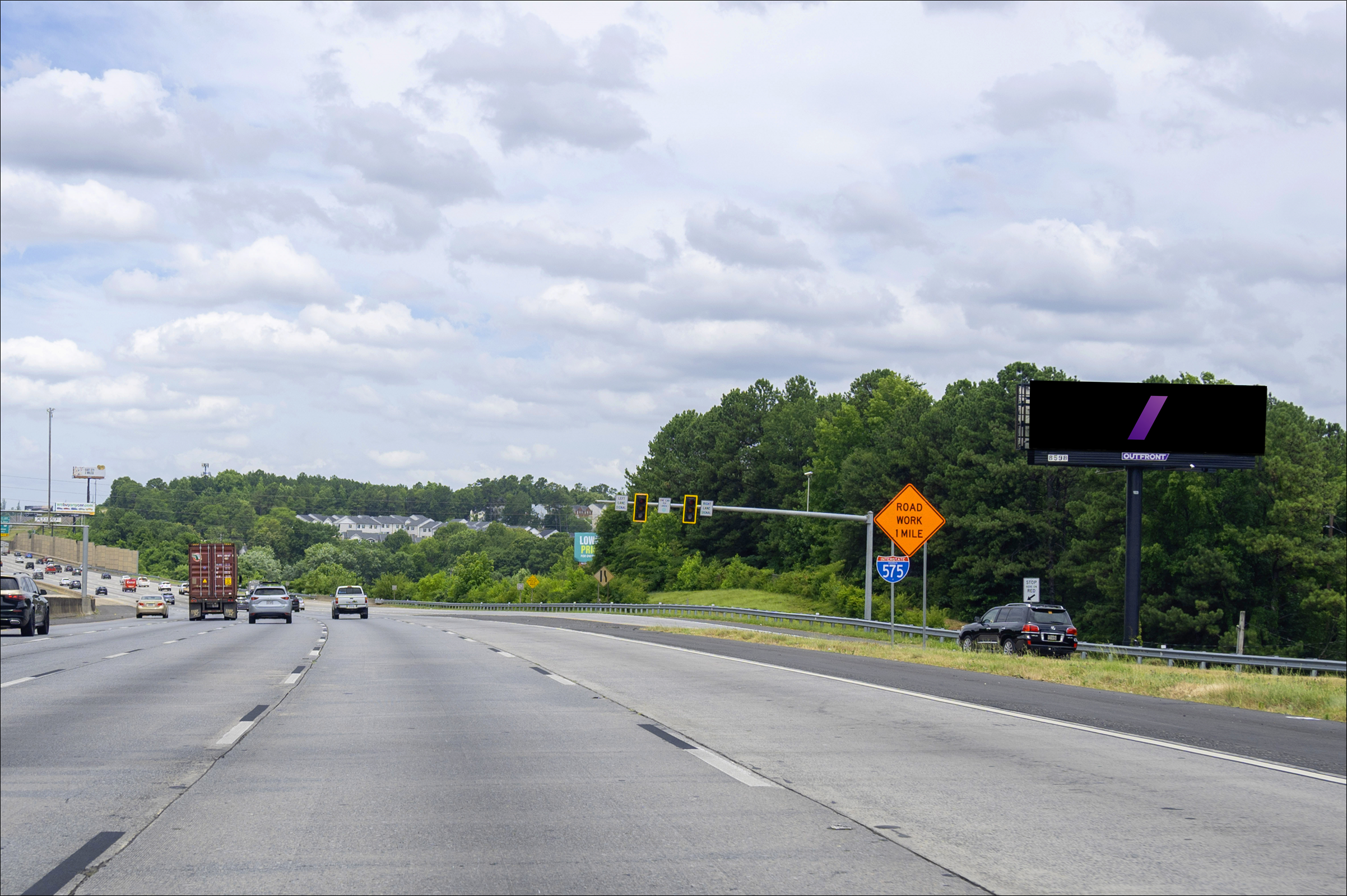 I-75N 0.28 mi N/O Hwy 5 (Canton Rd Conn) E/S