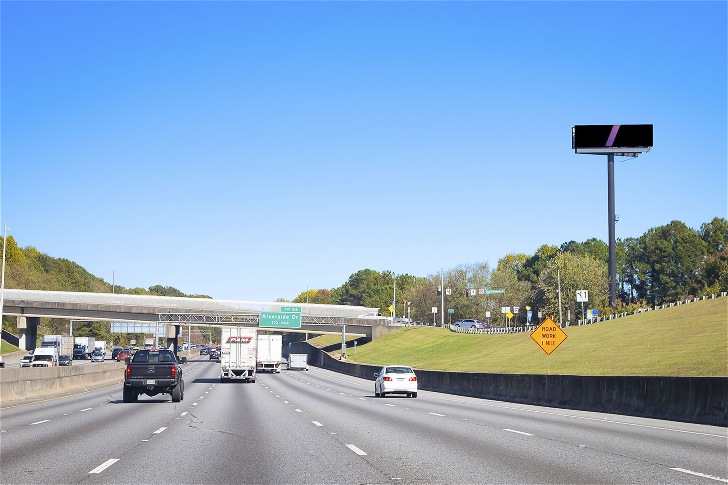 I-285 0.2 mi E/O Northside Drive NW S/S