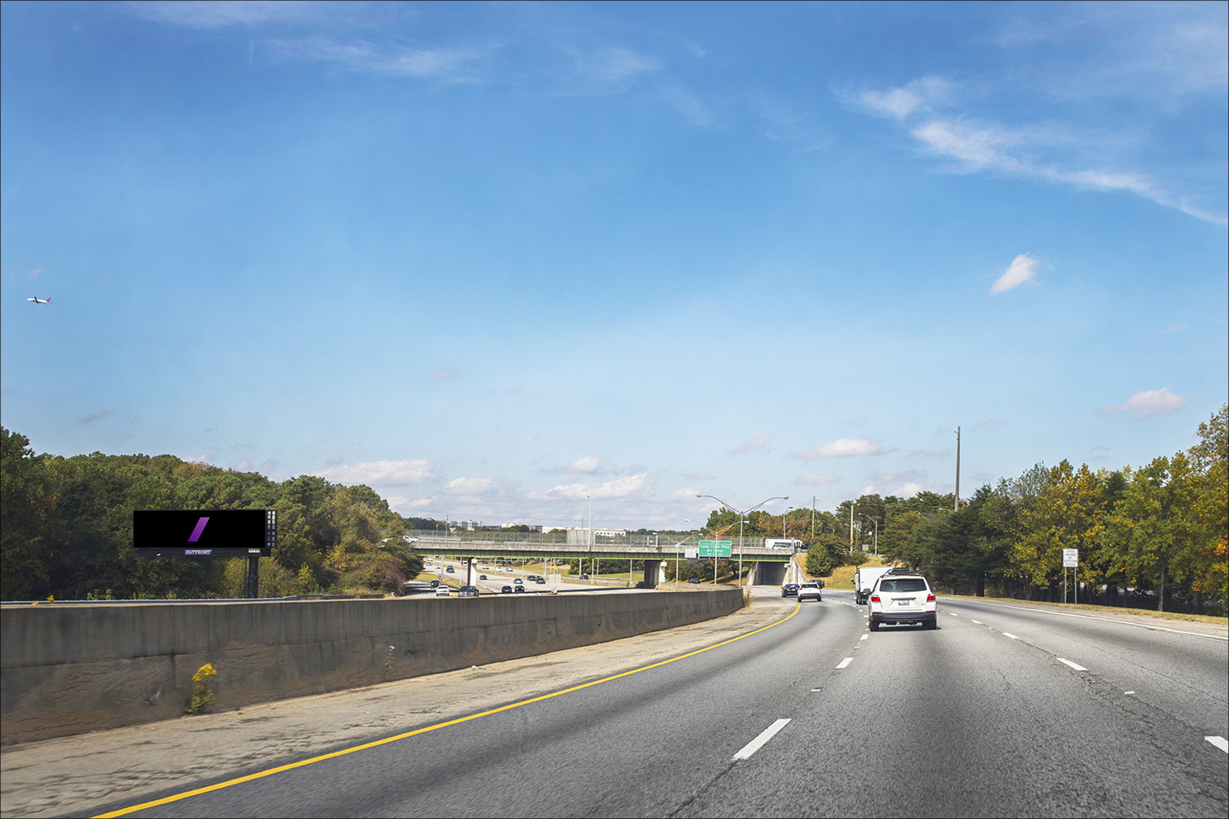 I-85S 325 ft S/O Riverdale Rd W/S