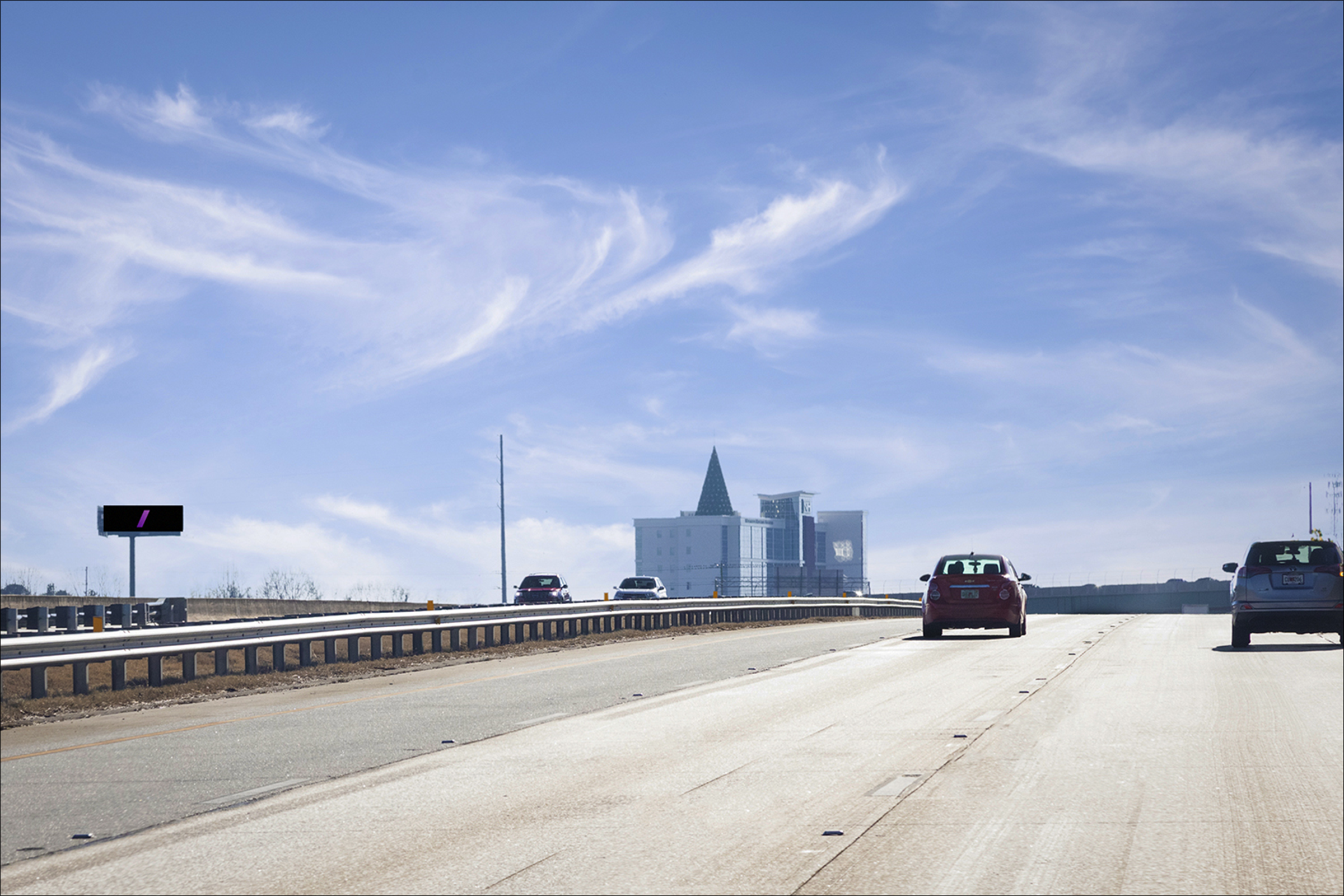 Hwy 400 100 ft S/O Hwy 20 (Buford Hwy) E/S