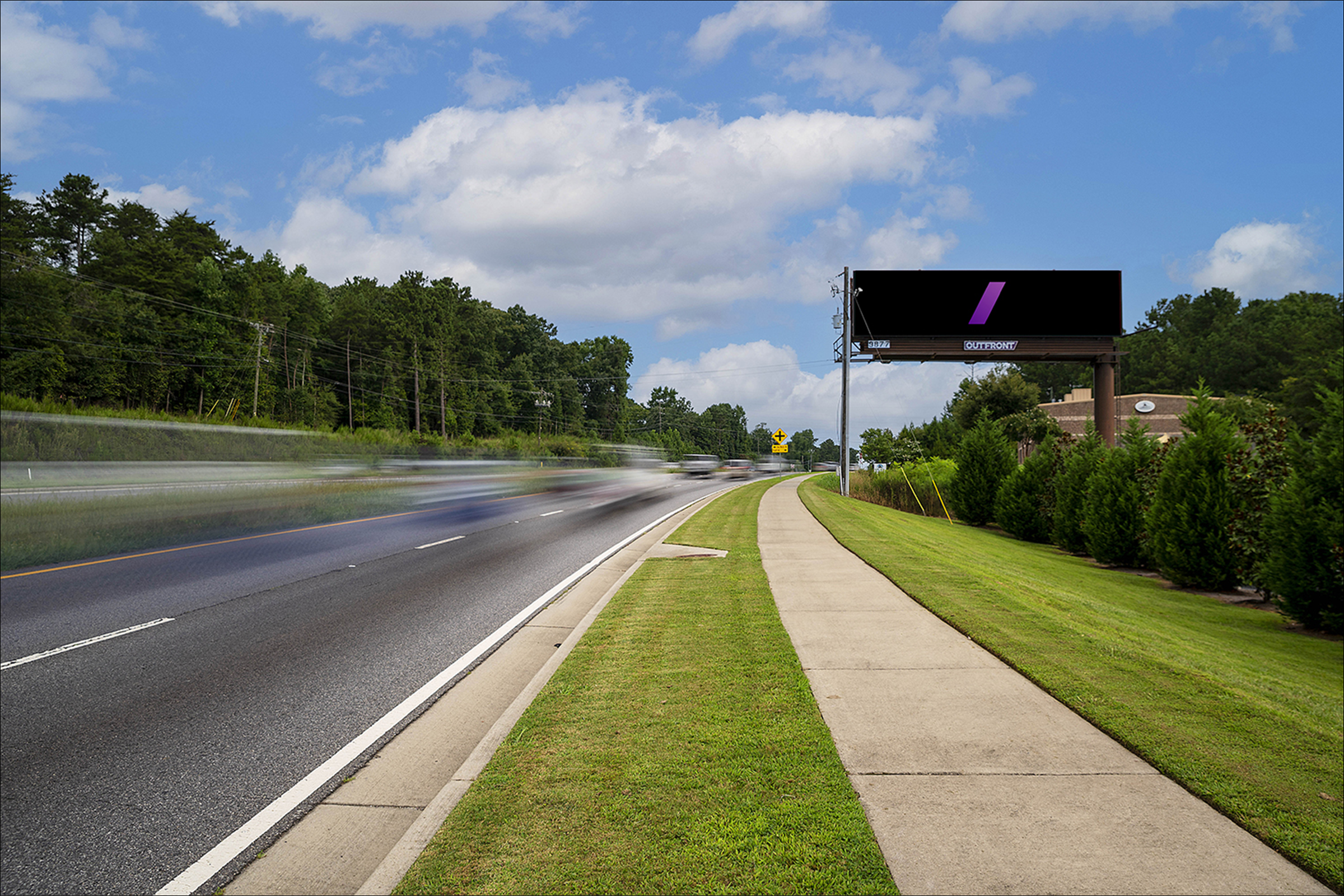 Hwy 20 (Buford Hwy) 0.4 mi W/O Windermere Pkwy N/S