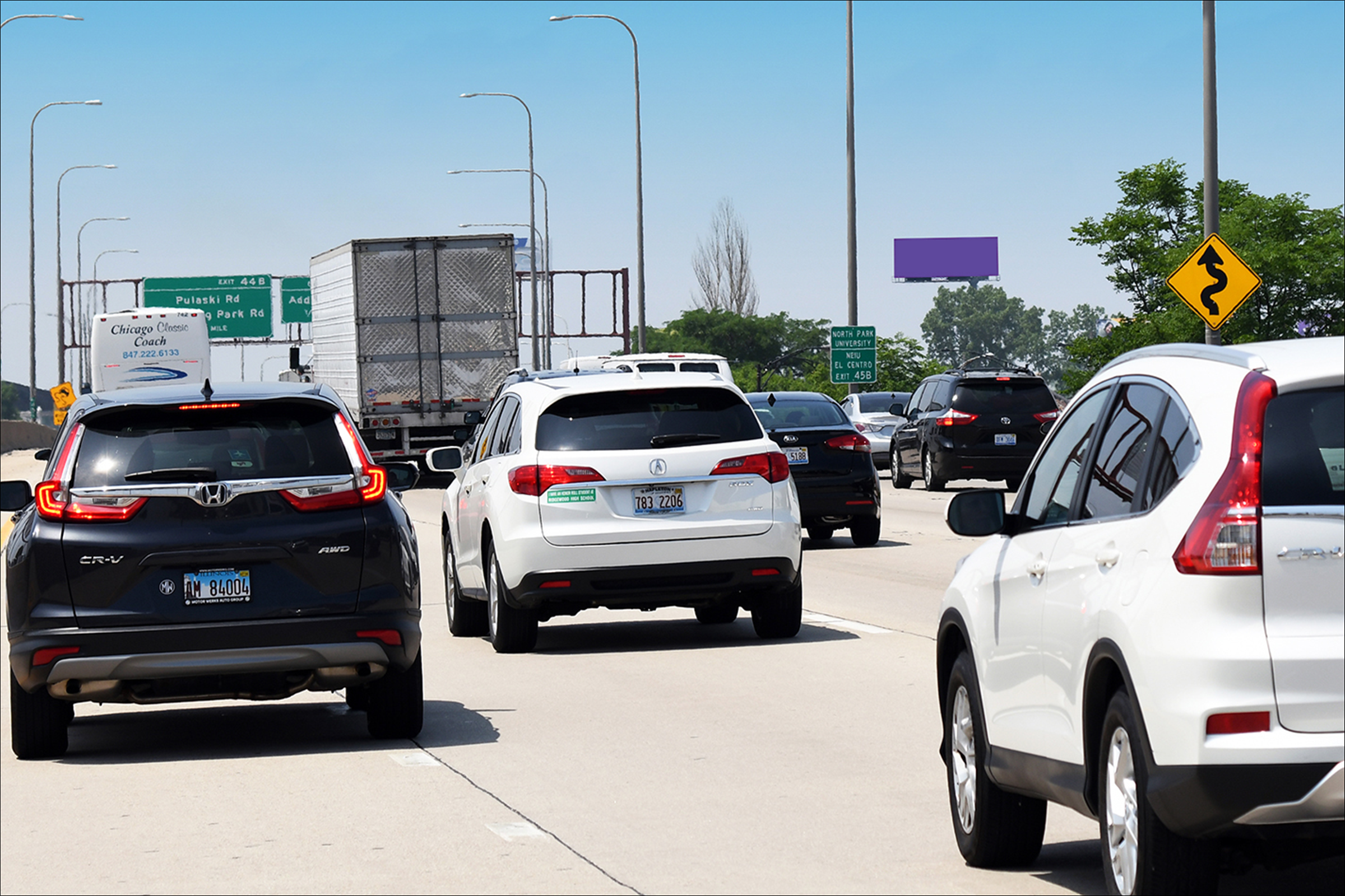 Kennedy (I-90/I-94) 465' s/o Addison E/L