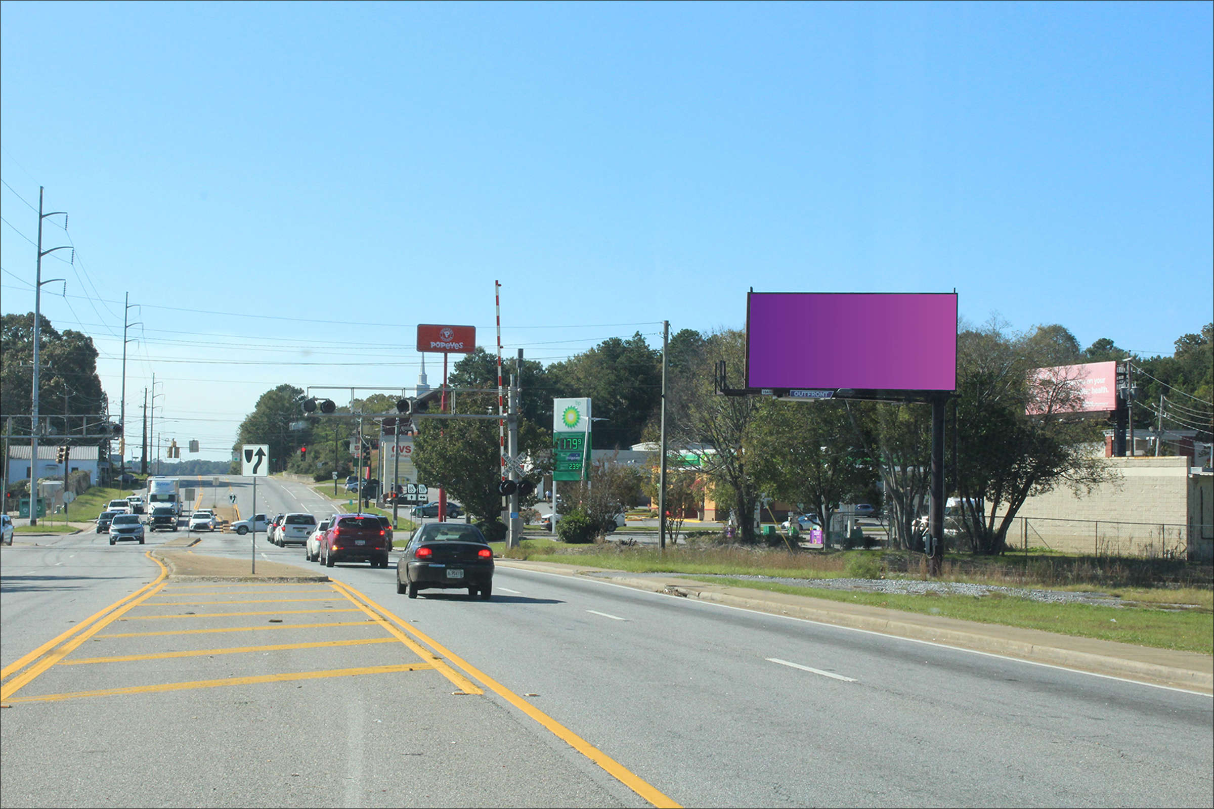 North X-Way E/O River Rd N/S
