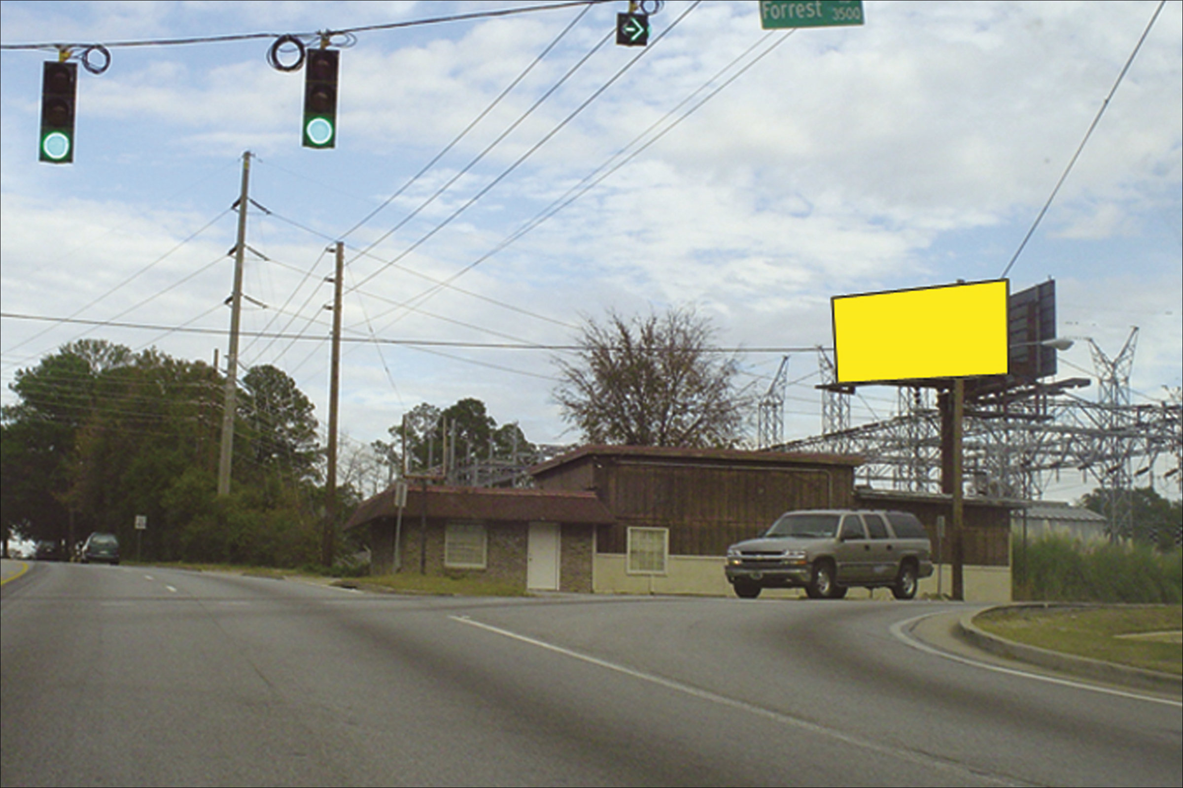 Macon Rd E/O Forest Rd S/S