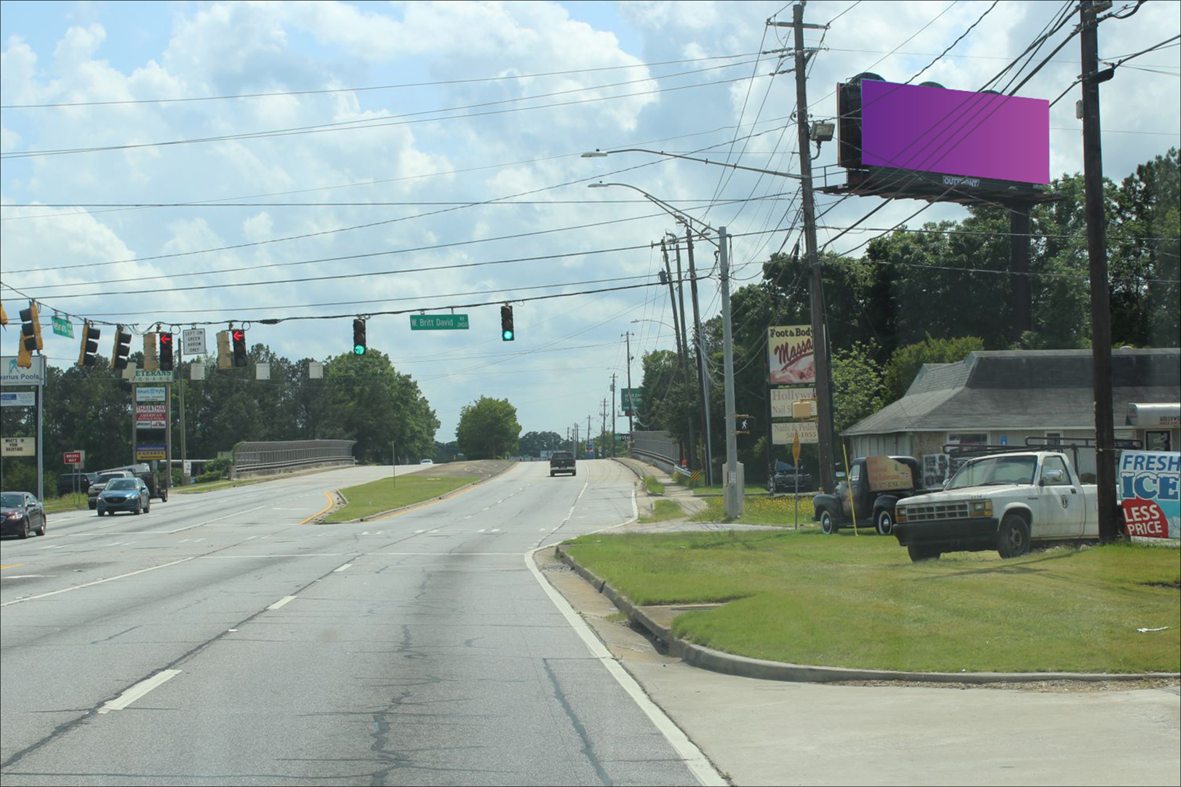 W/S Veterans Pkwy S/O I-185