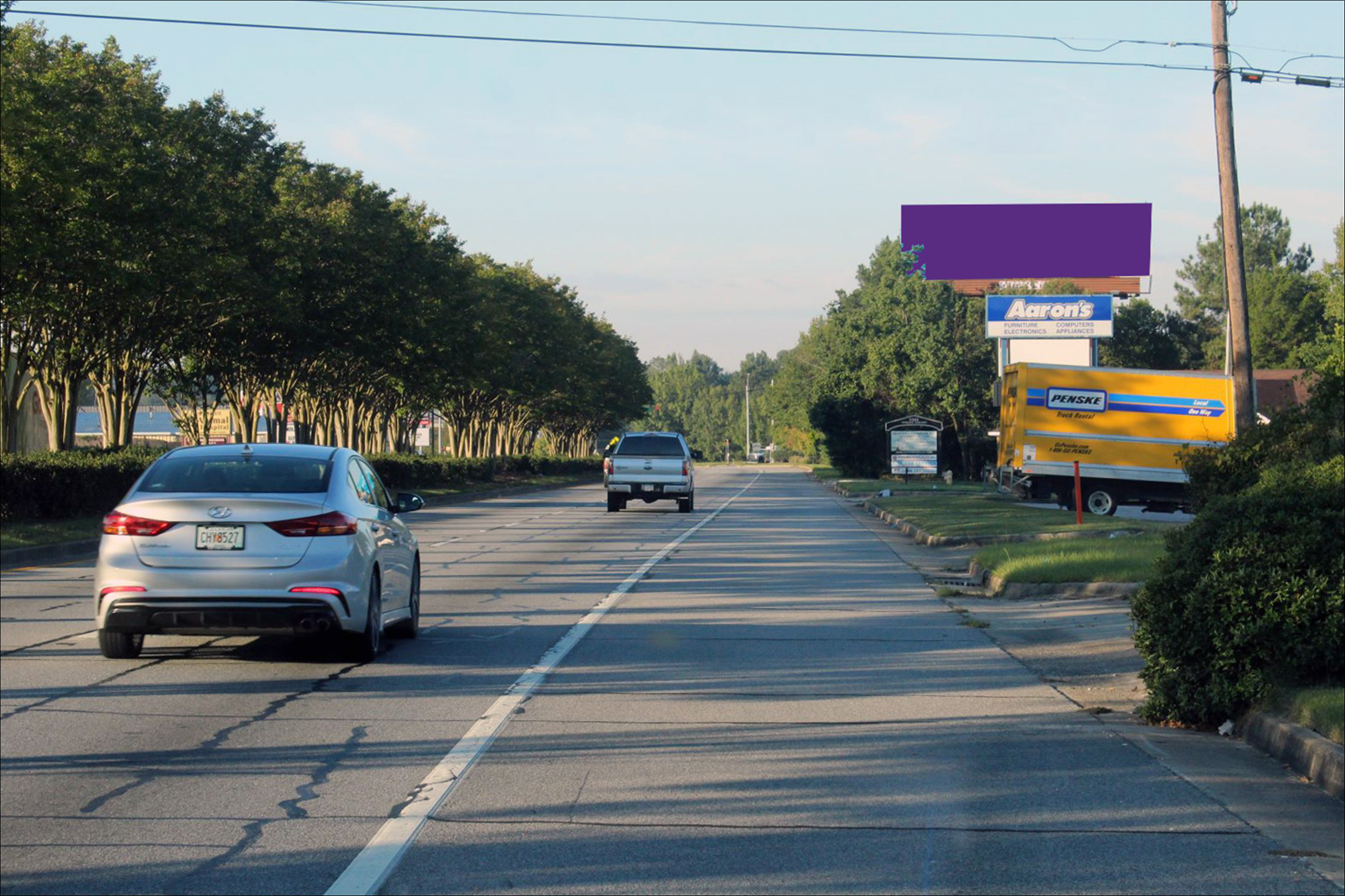 W/S Veterans Pkwy .5 mi S/O Airport Thruway