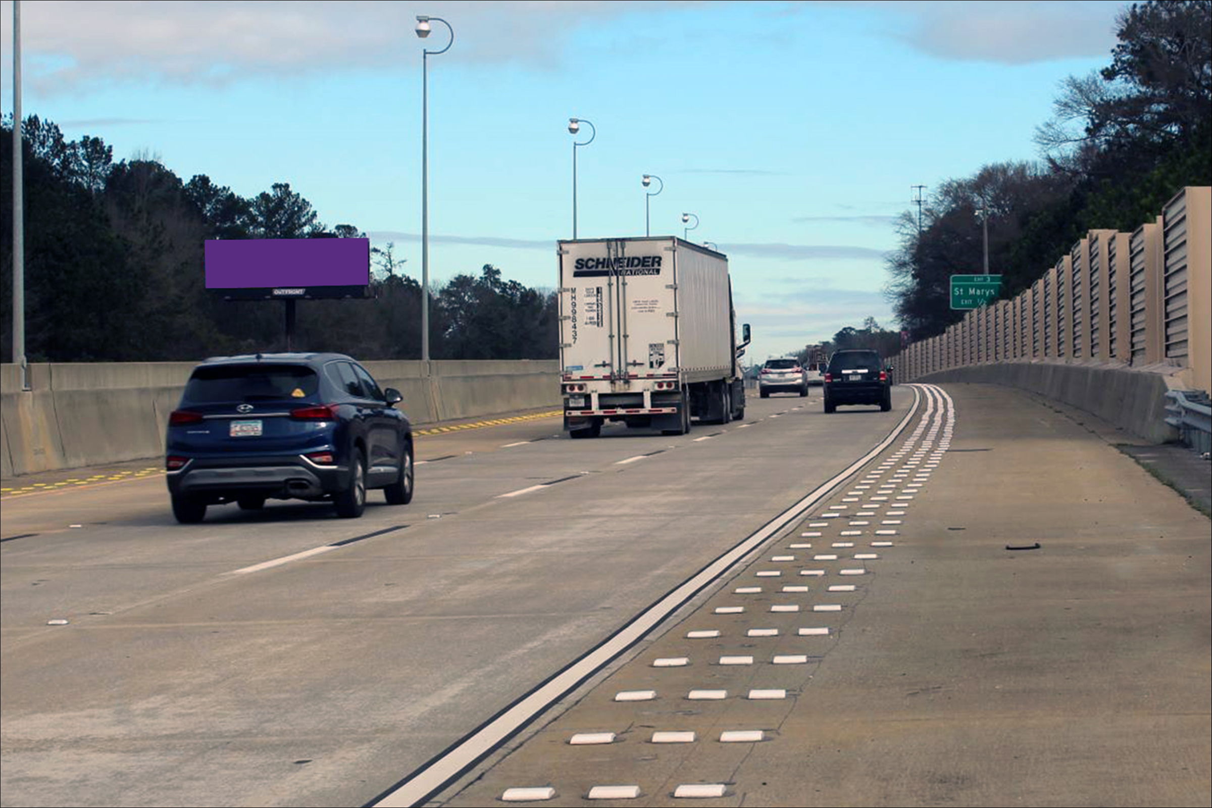 W/S I-185 .7 mi S/O St Mary'S Rd