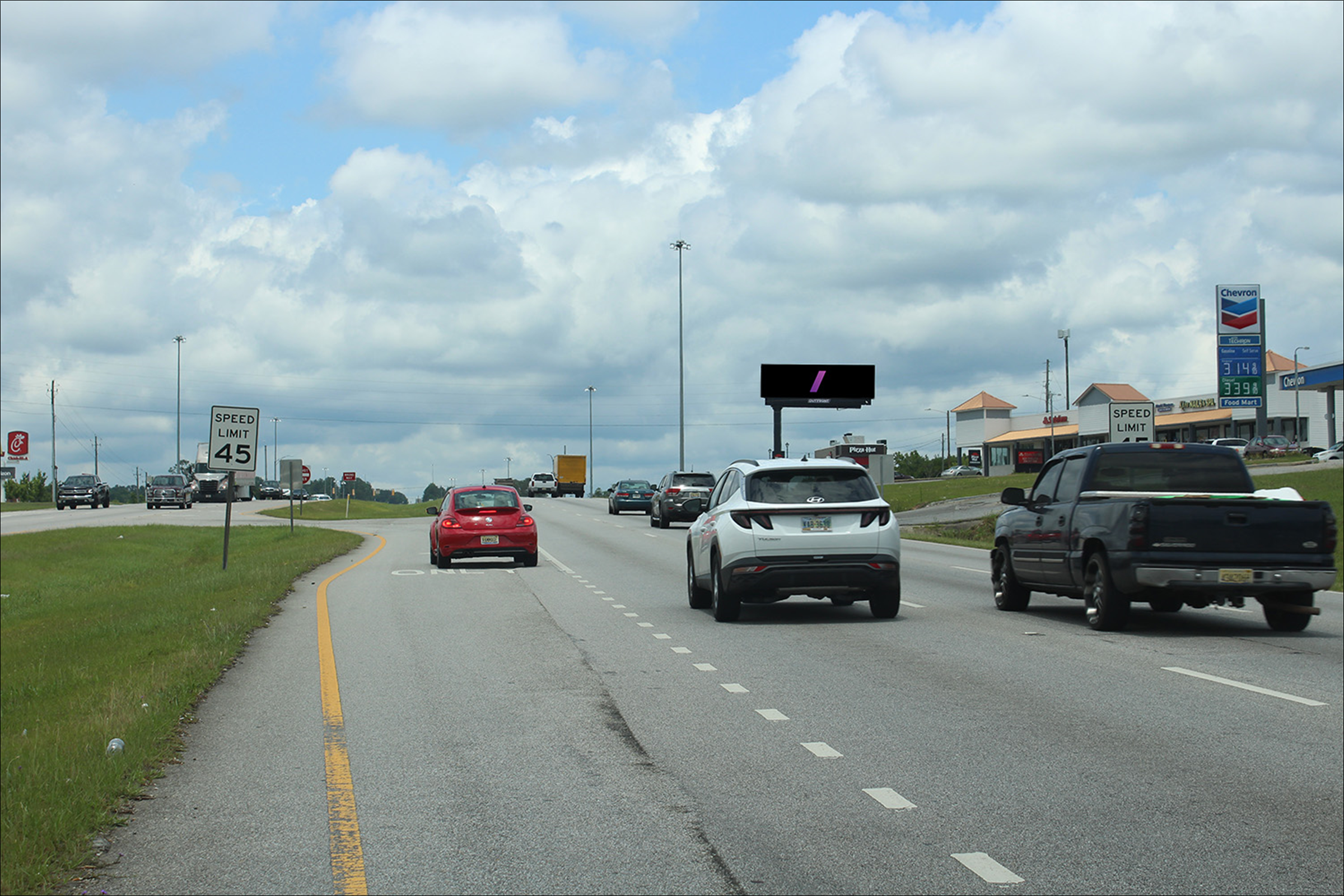 E/S Hwy 280/431N W/O South Railroad St