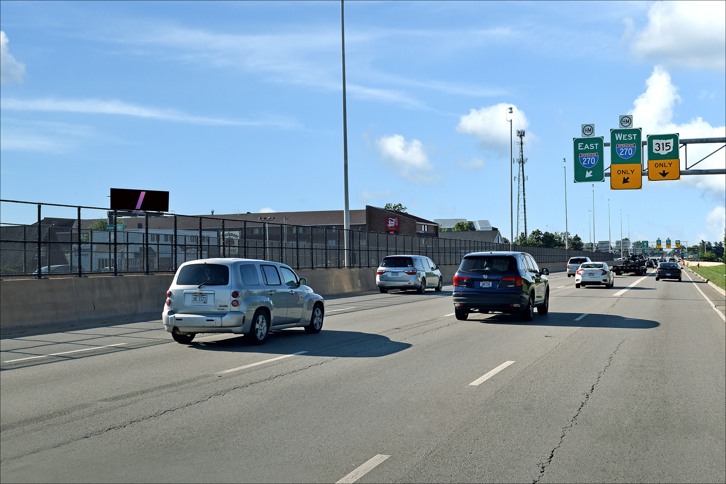 US-23 (N High St) N/O I-270 Hwy W/S