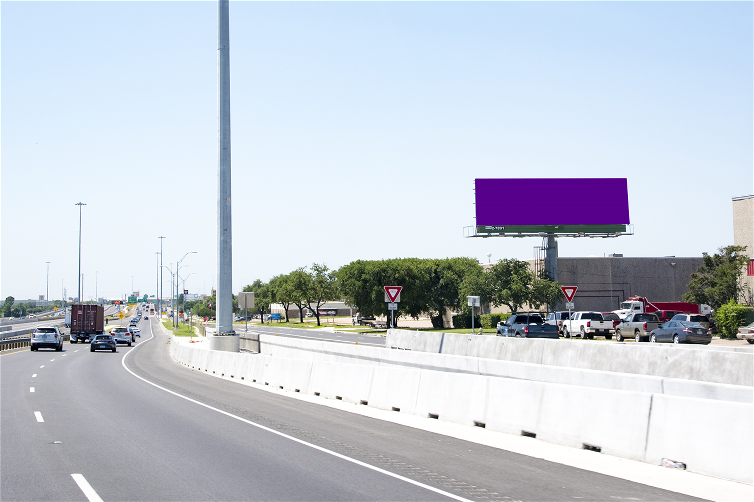 I-35W S/O Loop 820 W/S