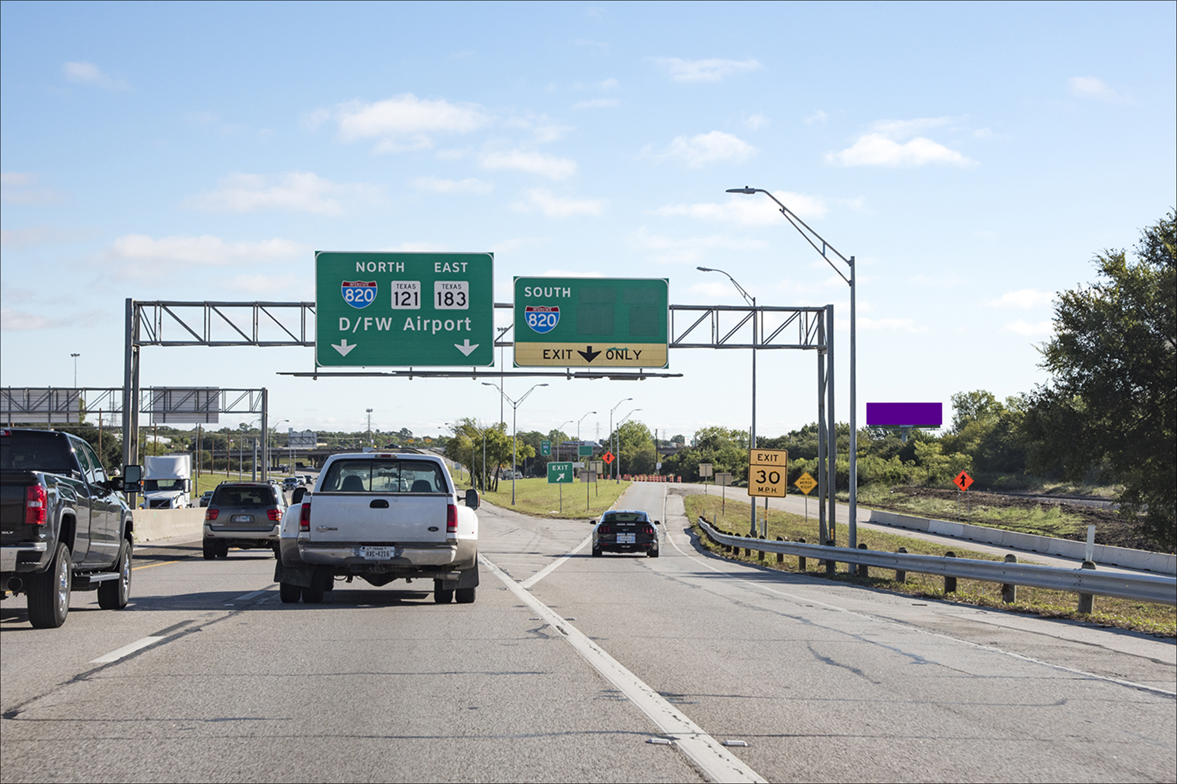 121 .2 Mi W/O I-820 S/S