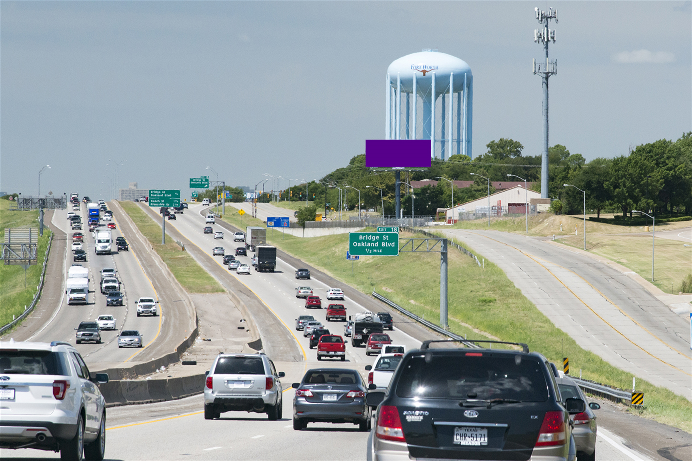 OUTFRONT prime:  I-30 (Tom Landry) E/O Oakland N/S