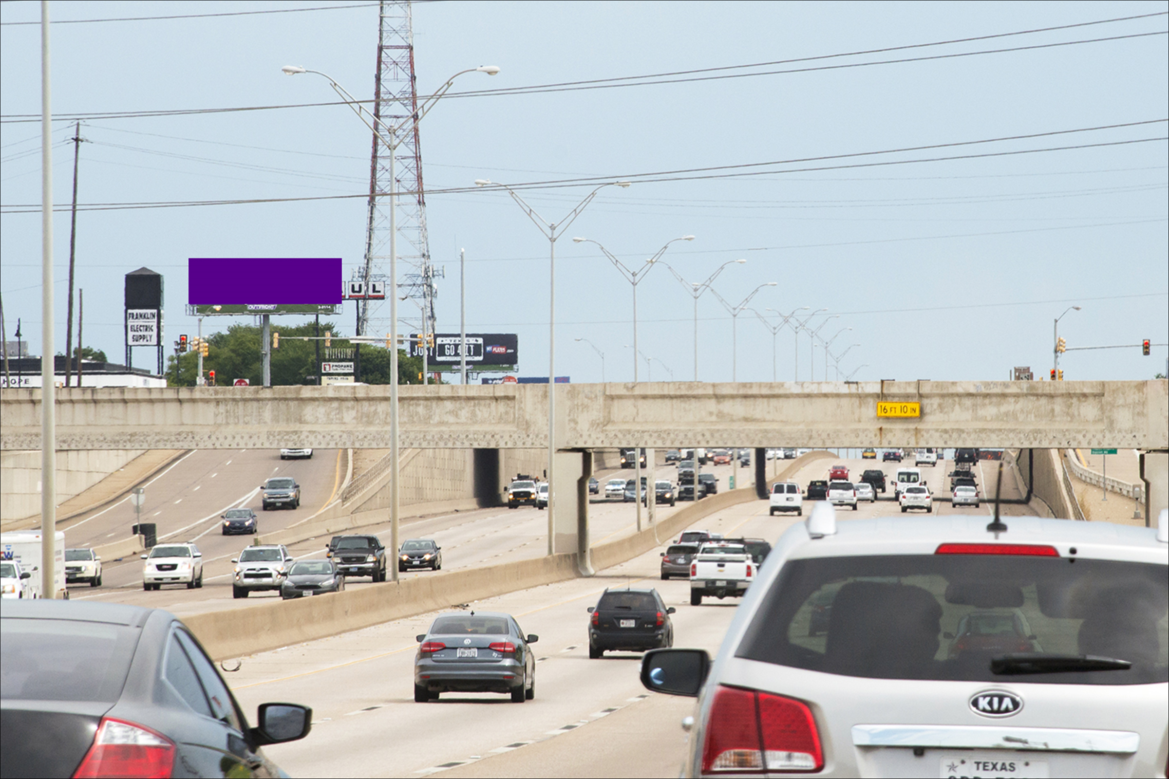 I-35W N/O E. Berry W/S