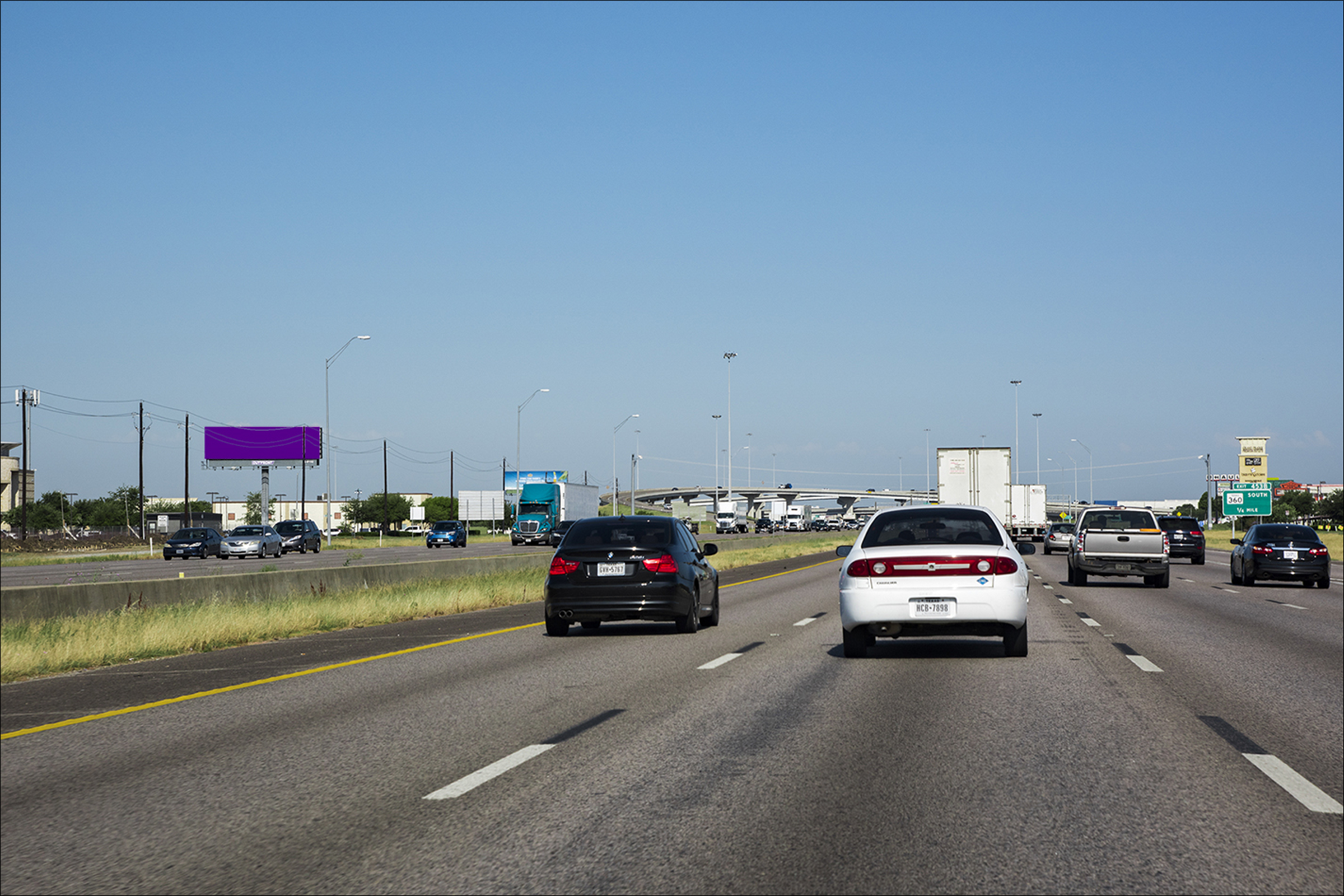 I-20 2530' E/O Hwy 360 S/S