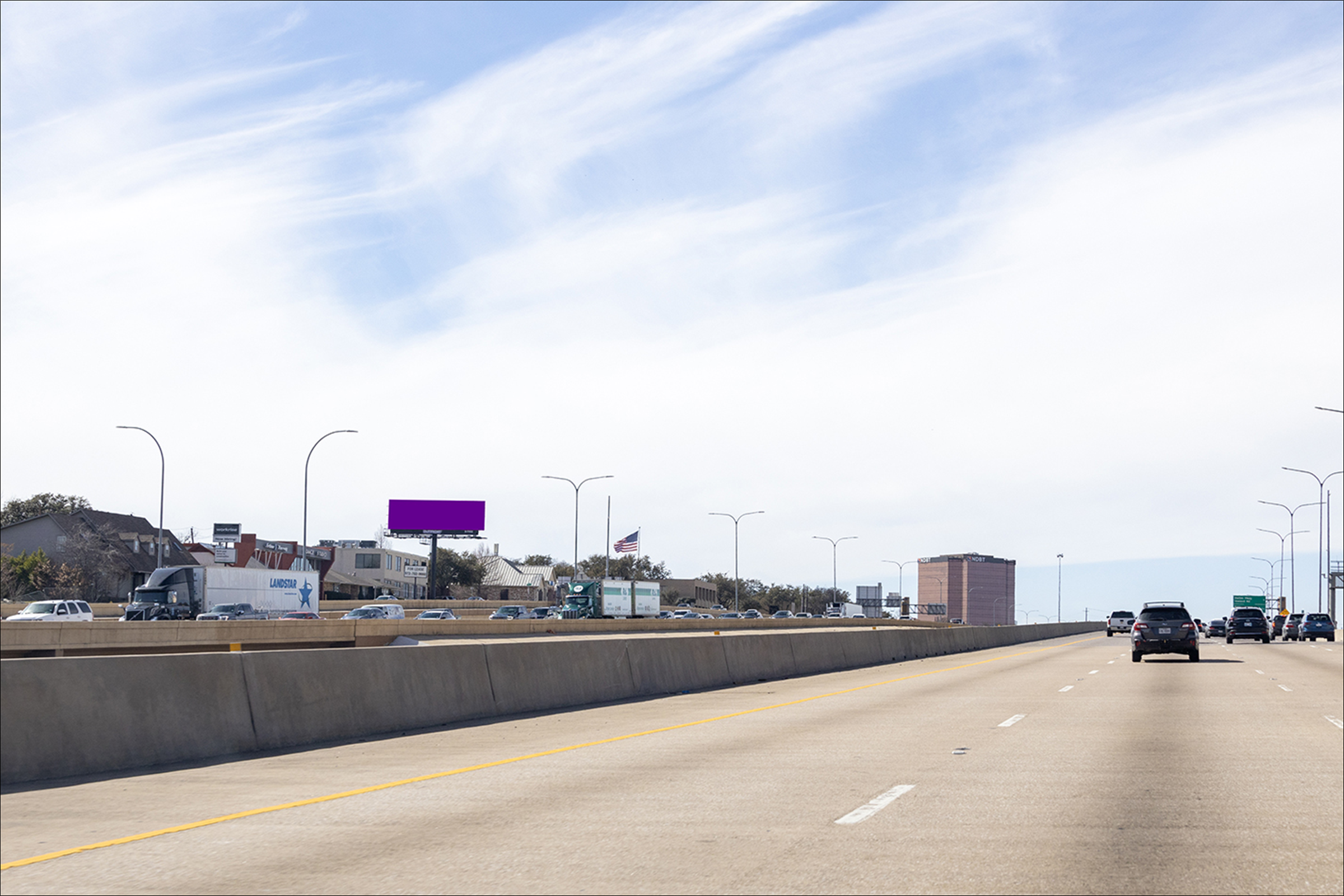 LBJ (635) .5 Mi W/O Hillcrest S/S
