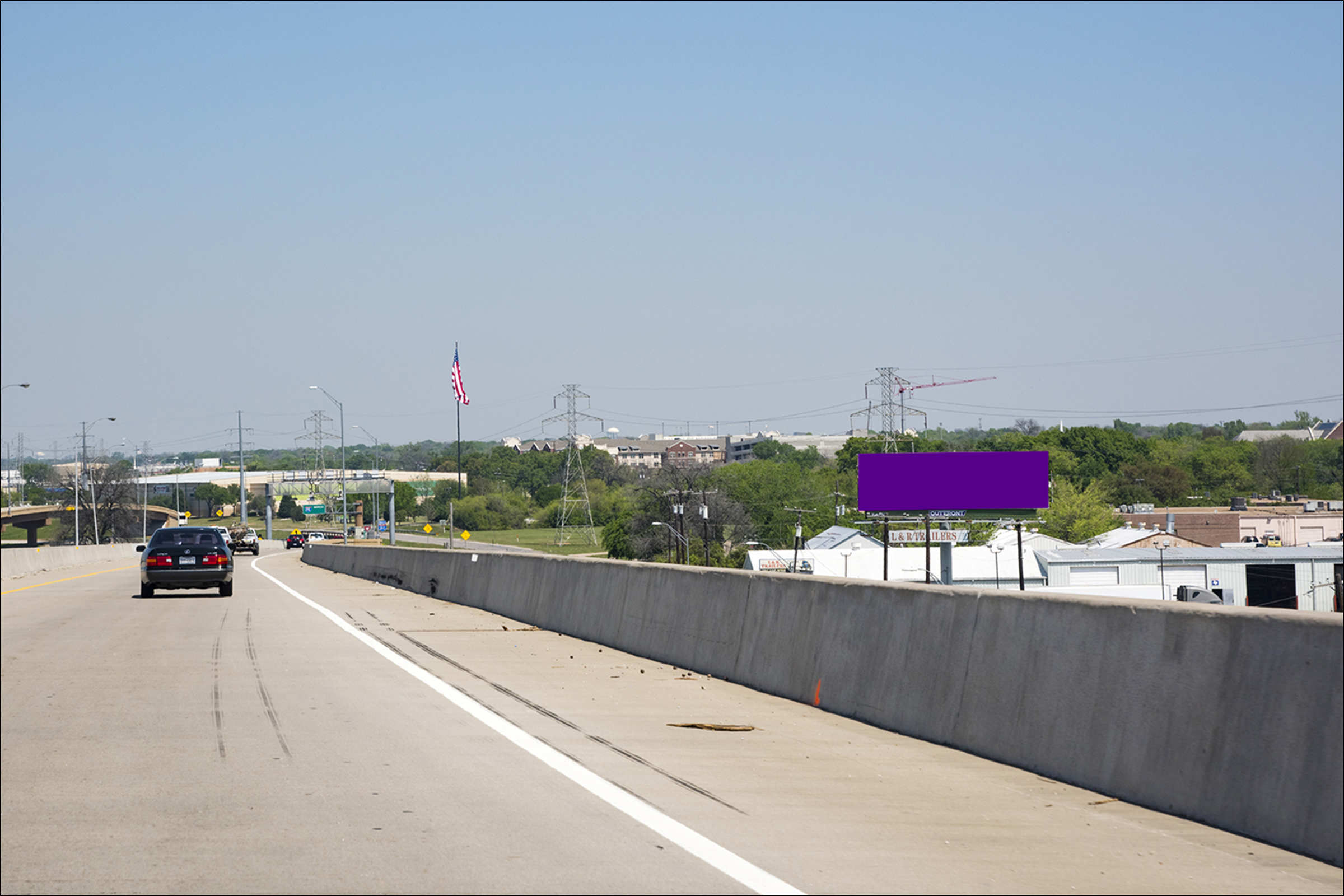 I-35E .2 Mi N/O LBJ E/S