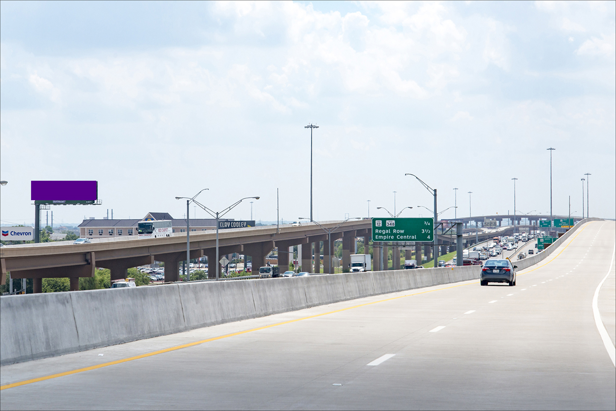 I-35E S/O Walnut Hill E/S