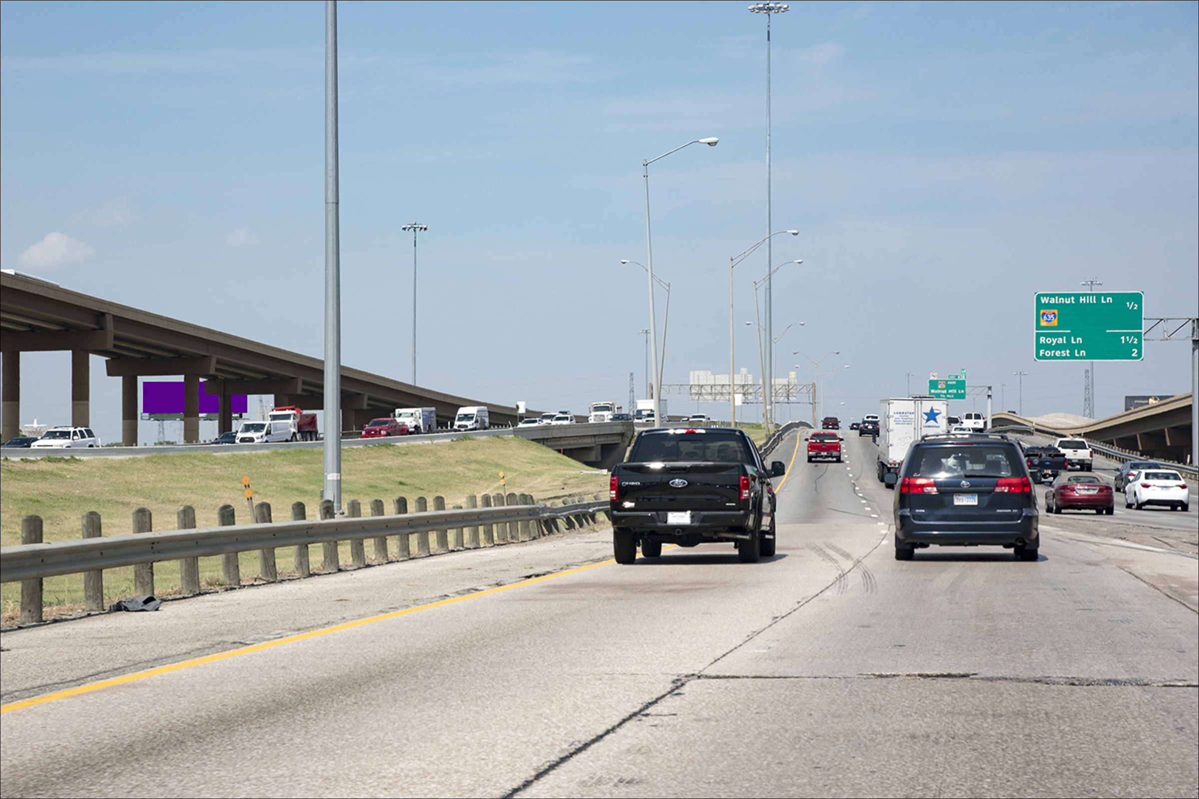I-35E .3 Mi S/O Walnut Hill W/S