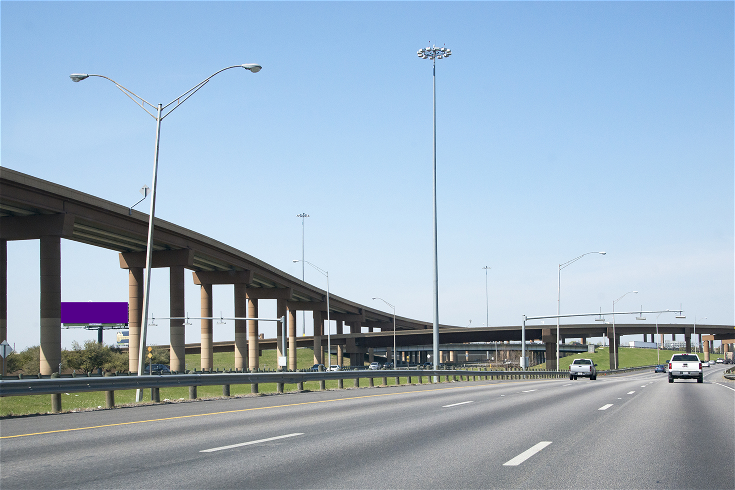 I-35E N/O Walton Walker W/S