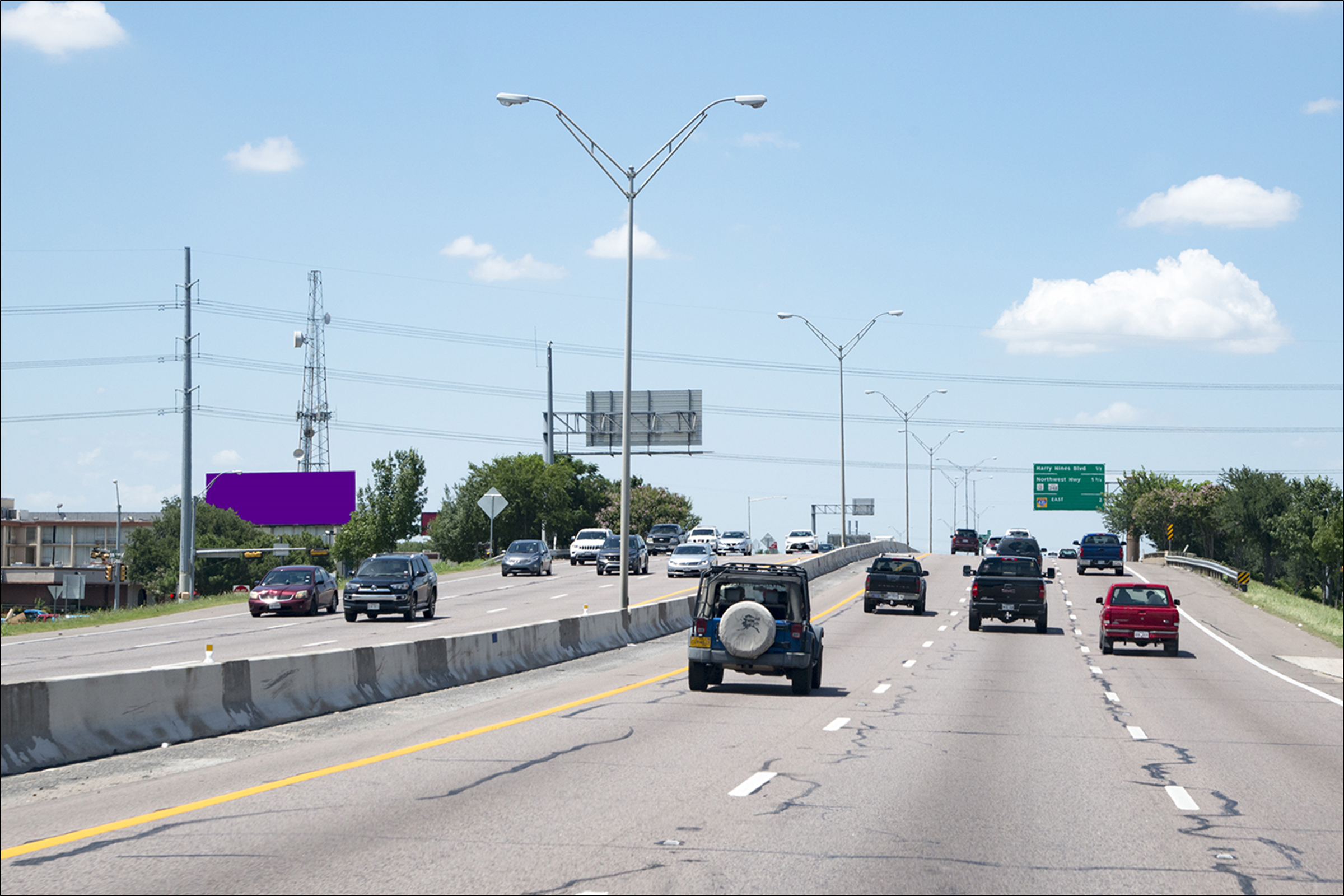 I-35E 500' N/O Regal Row W/S