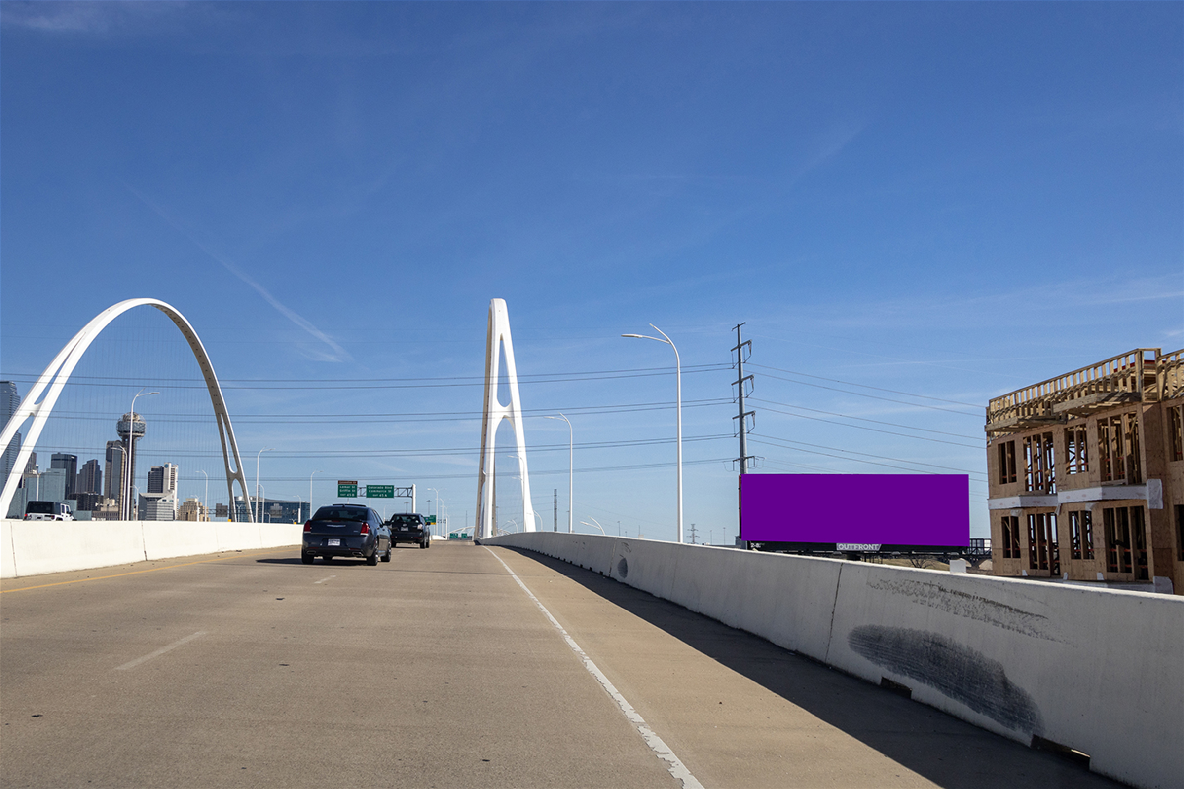 I-30 (Tom Landry) .1 Mi E/O Beckley S/S