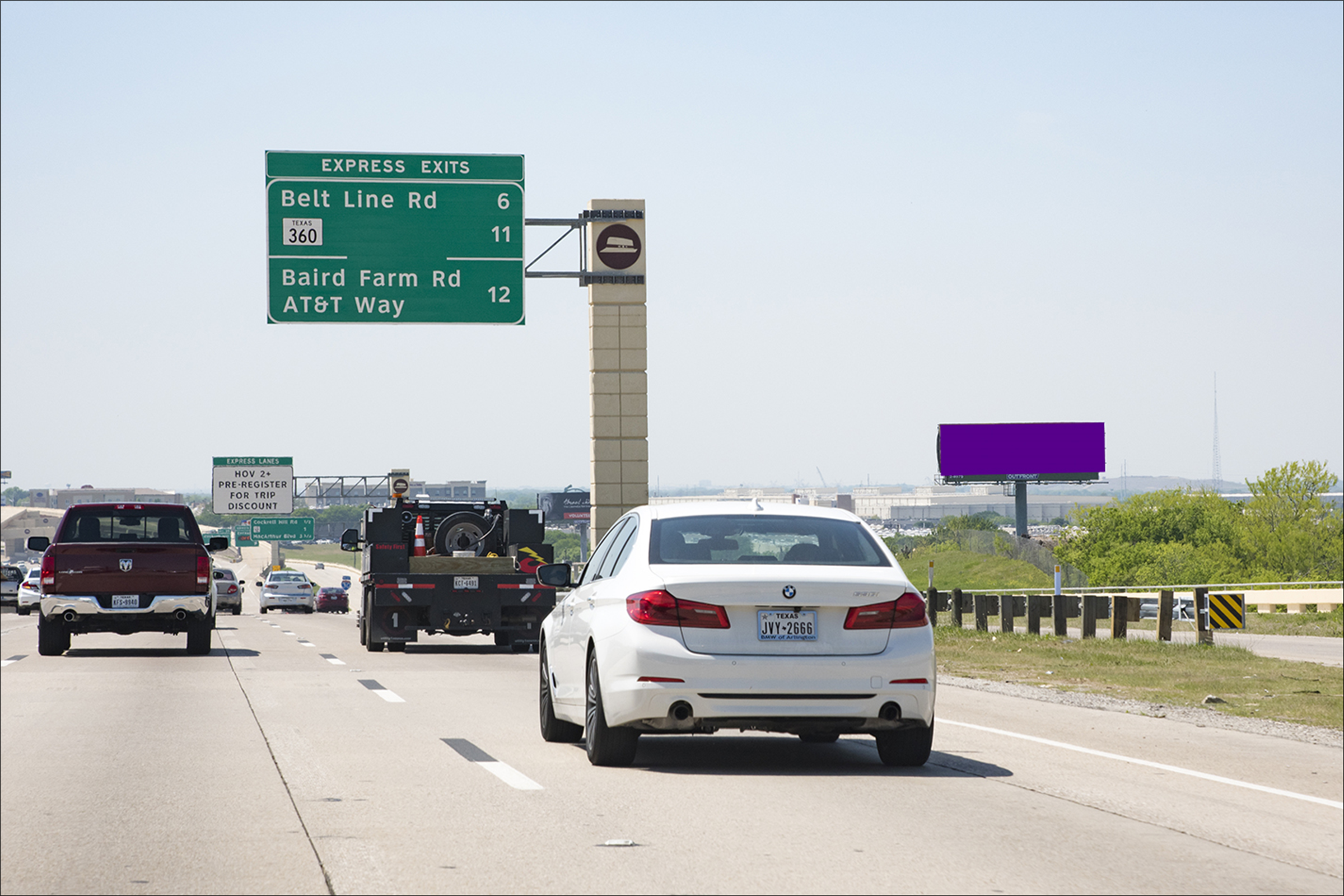 I-30 (Tom Landry) .5 Mi W/O Westmoreland N/S